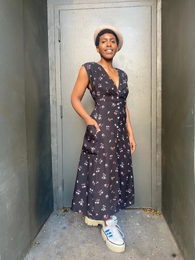 Effortless Wear Penelope Dress in Dark Floral