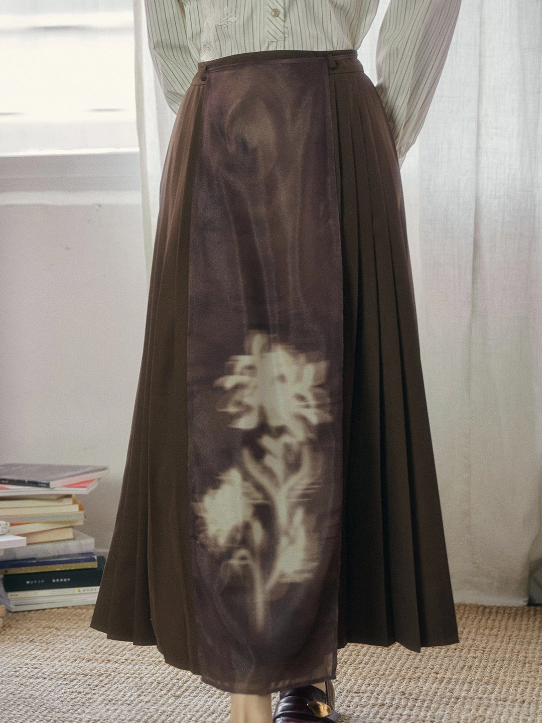 Active Layer Practical Fit Polly A-Line Floral Pleated Ma Mian Skirt