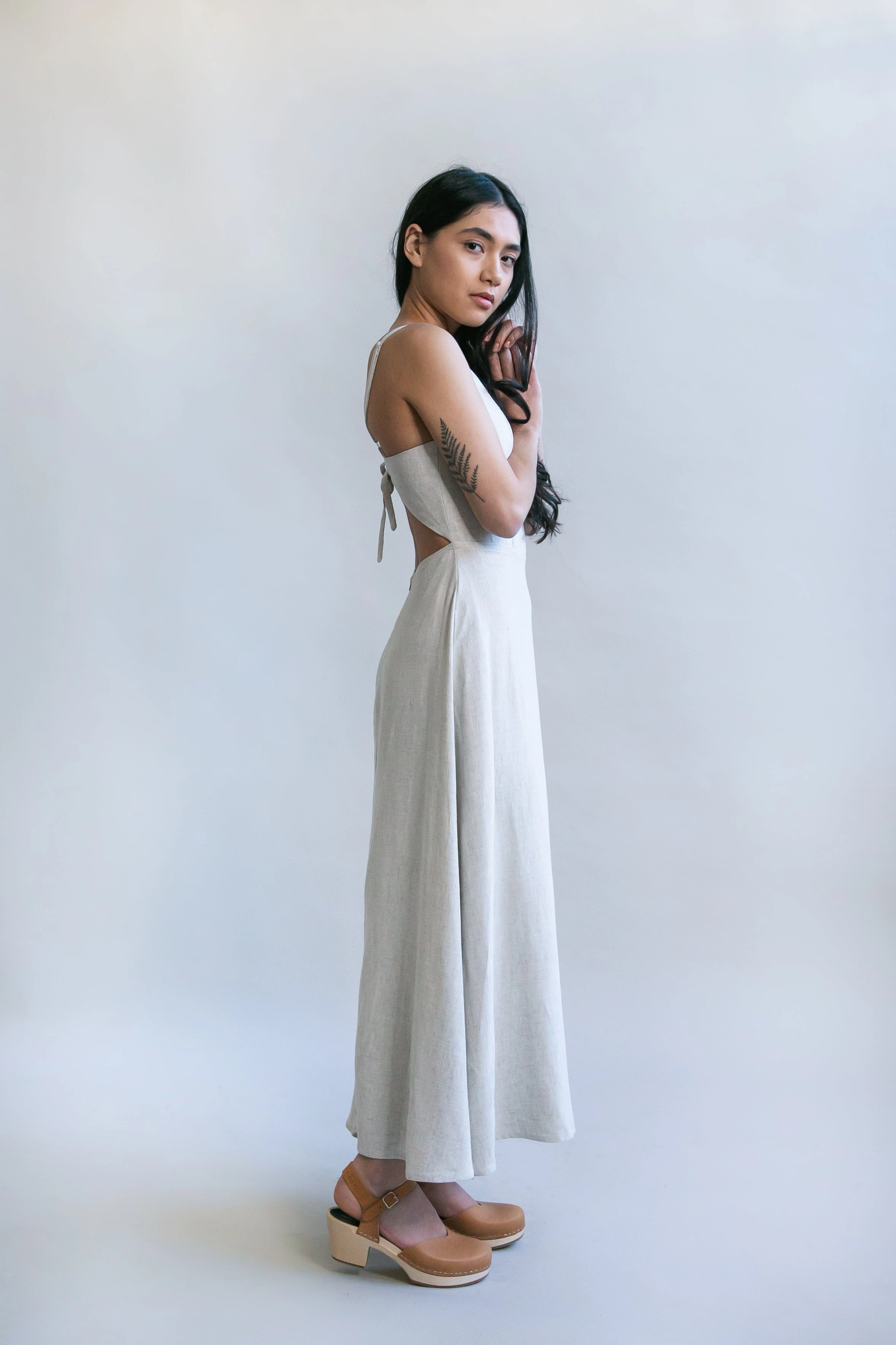 Meadow Dress in Oat Straw Linen Bow Soft