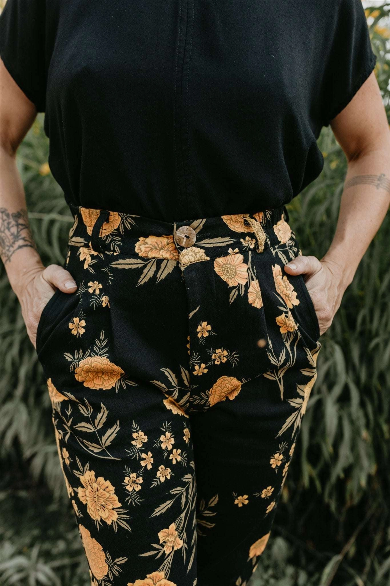 Freedom Fit Perfect Pant in Black Marigold