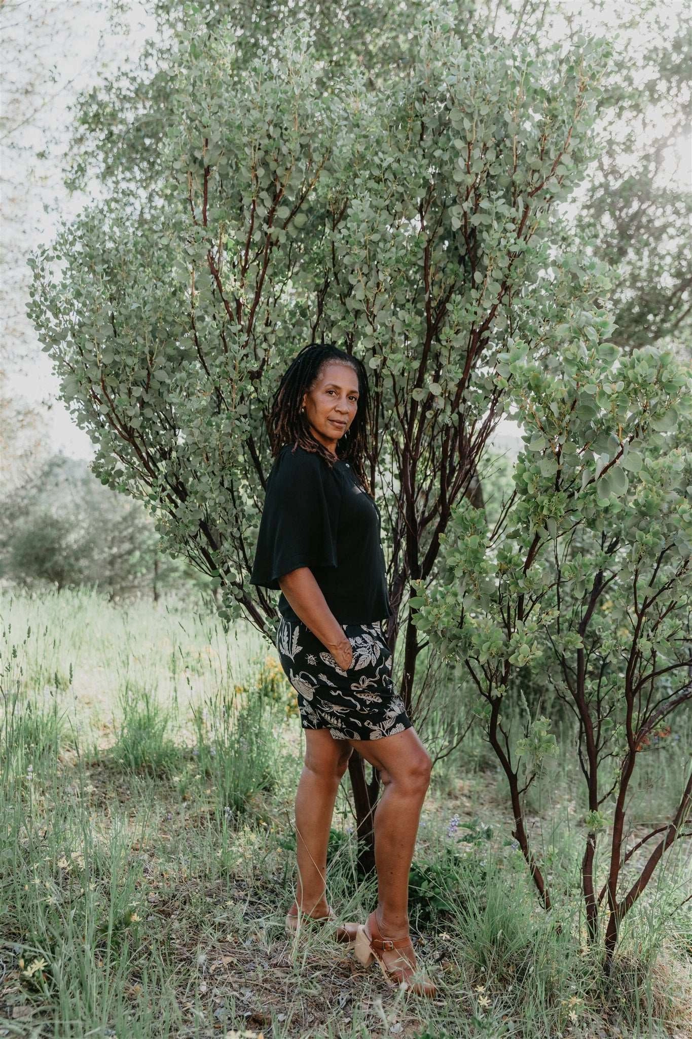 Quick Dry Technology Perfect Shorts in Black Woodland Wonder