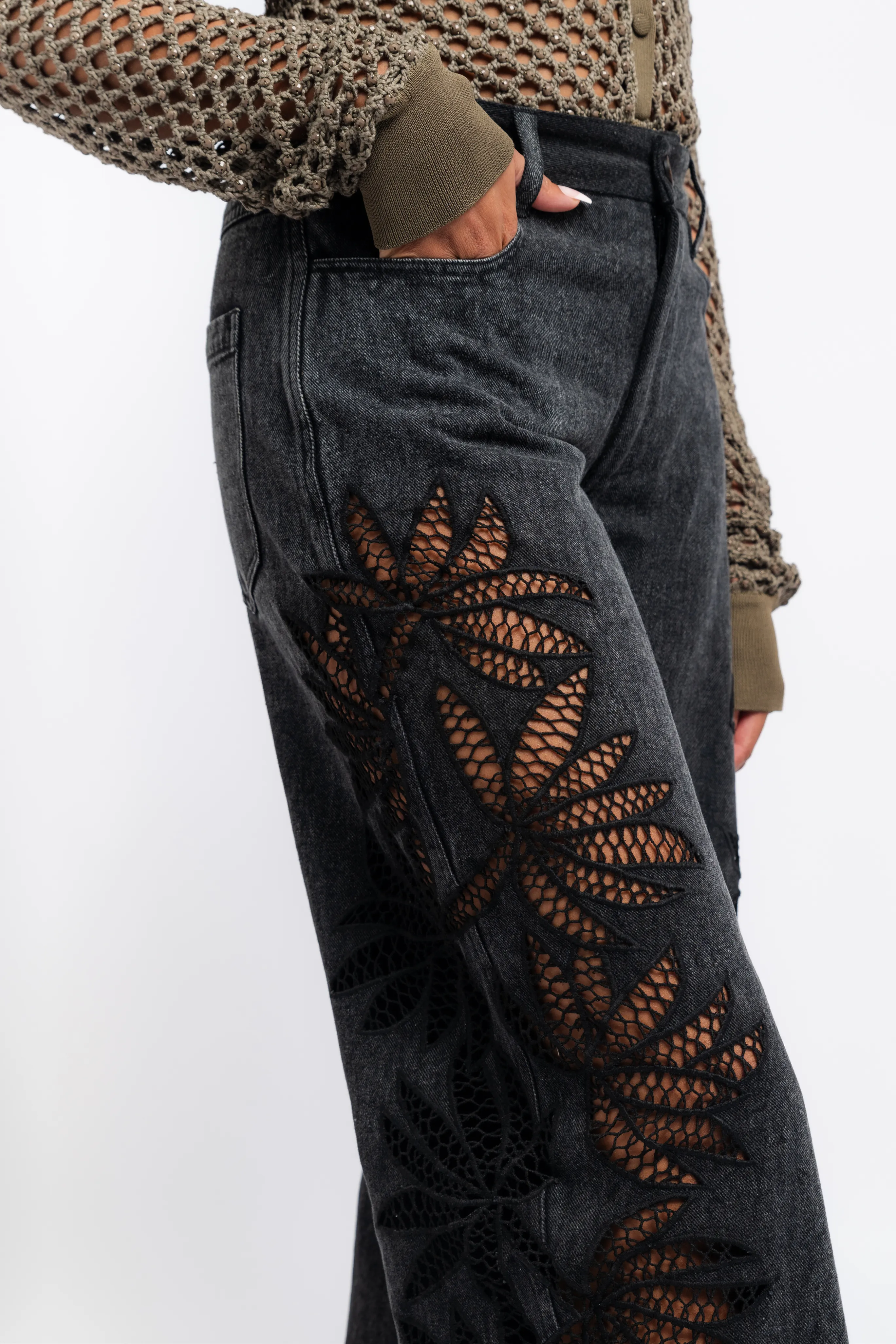 Minimalist Daily Wear Loose Clean Detail Stulla Crochet Black Jeans