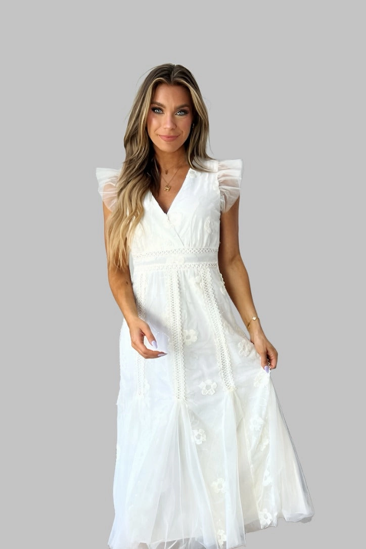 Subtle Glam Relaxed Movement Stirling Floral Embroidered Midi Dress