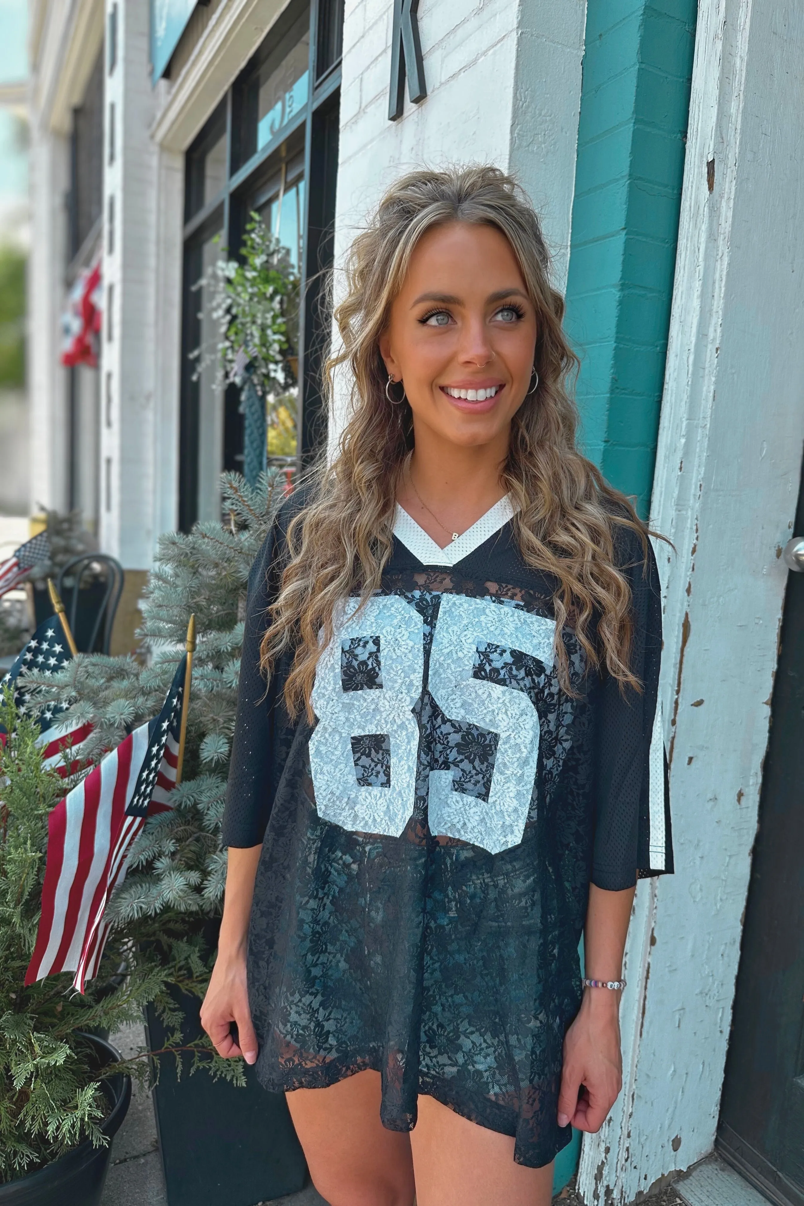 Contoured Side Panels QB Crush Lace Jersey Top