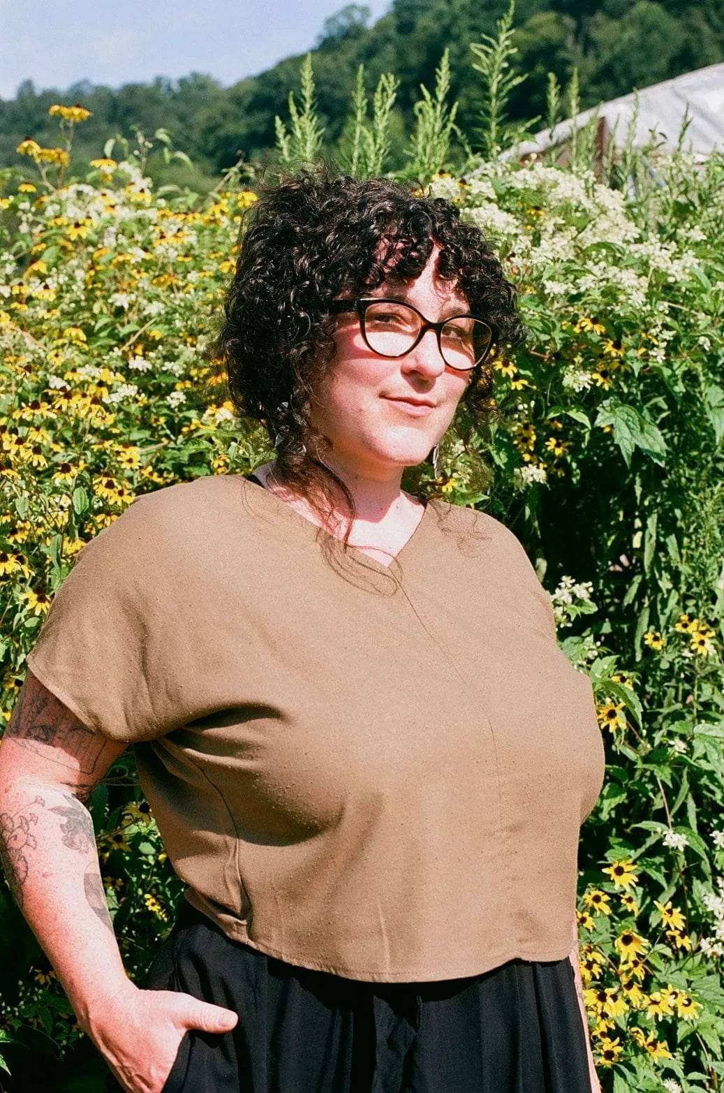 EthicallySourced Sporty Tee Dolman Top in Olive Raw Silk