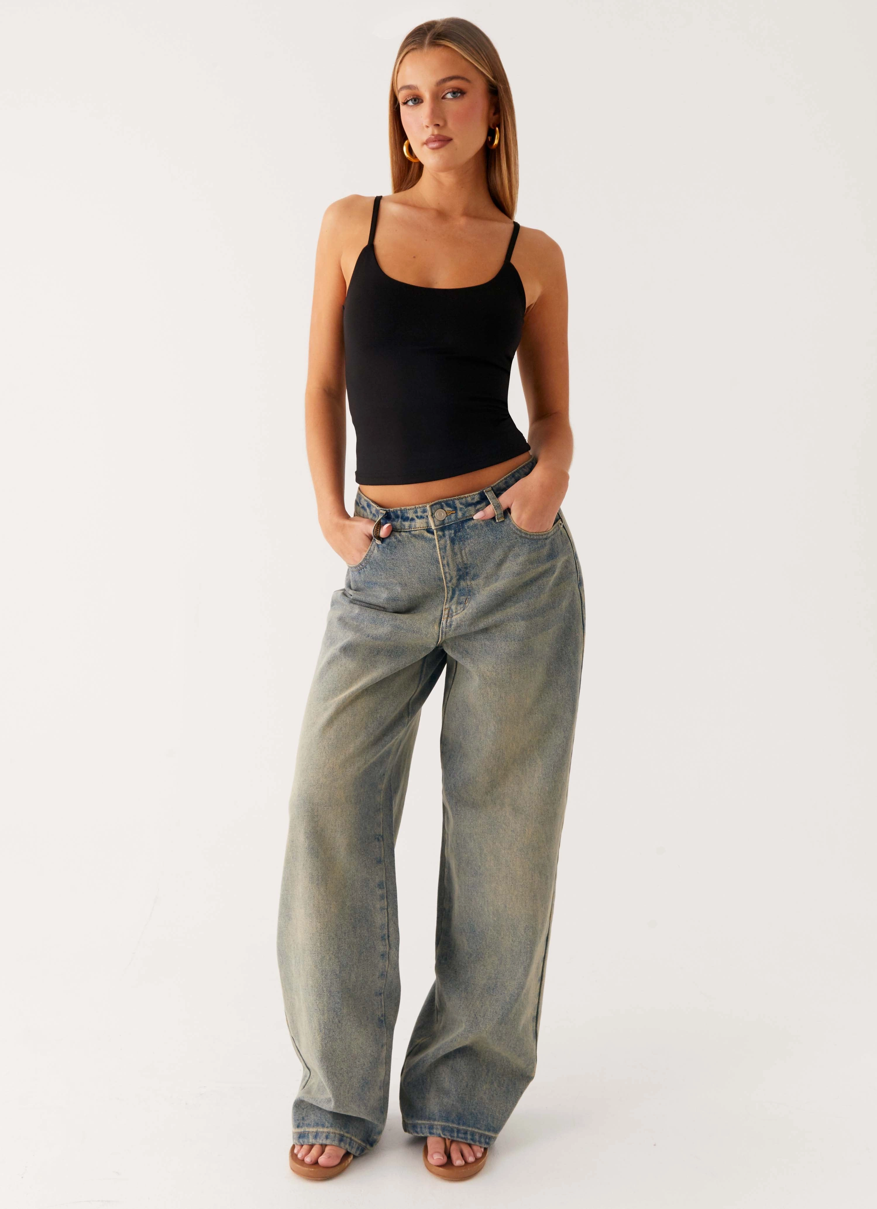 Weekend Style Stretch Bold Look Keanna Low Rise Denim Jeans - Dirty Wash