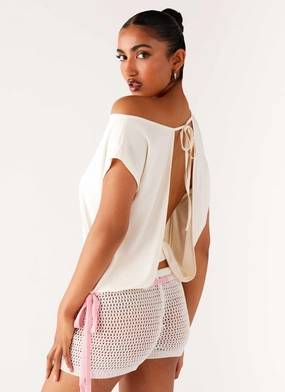 Raeni Off Shoulder Top - Ivory Office Look