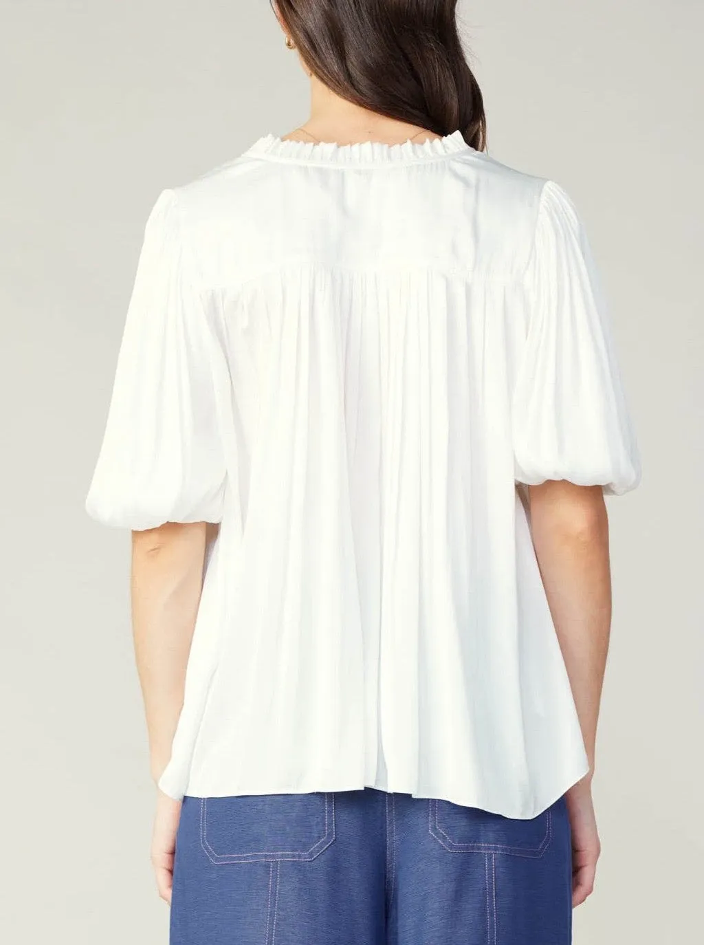 Contrast Stitch Detailing Hydrophobic Threadwork Eva Blouse