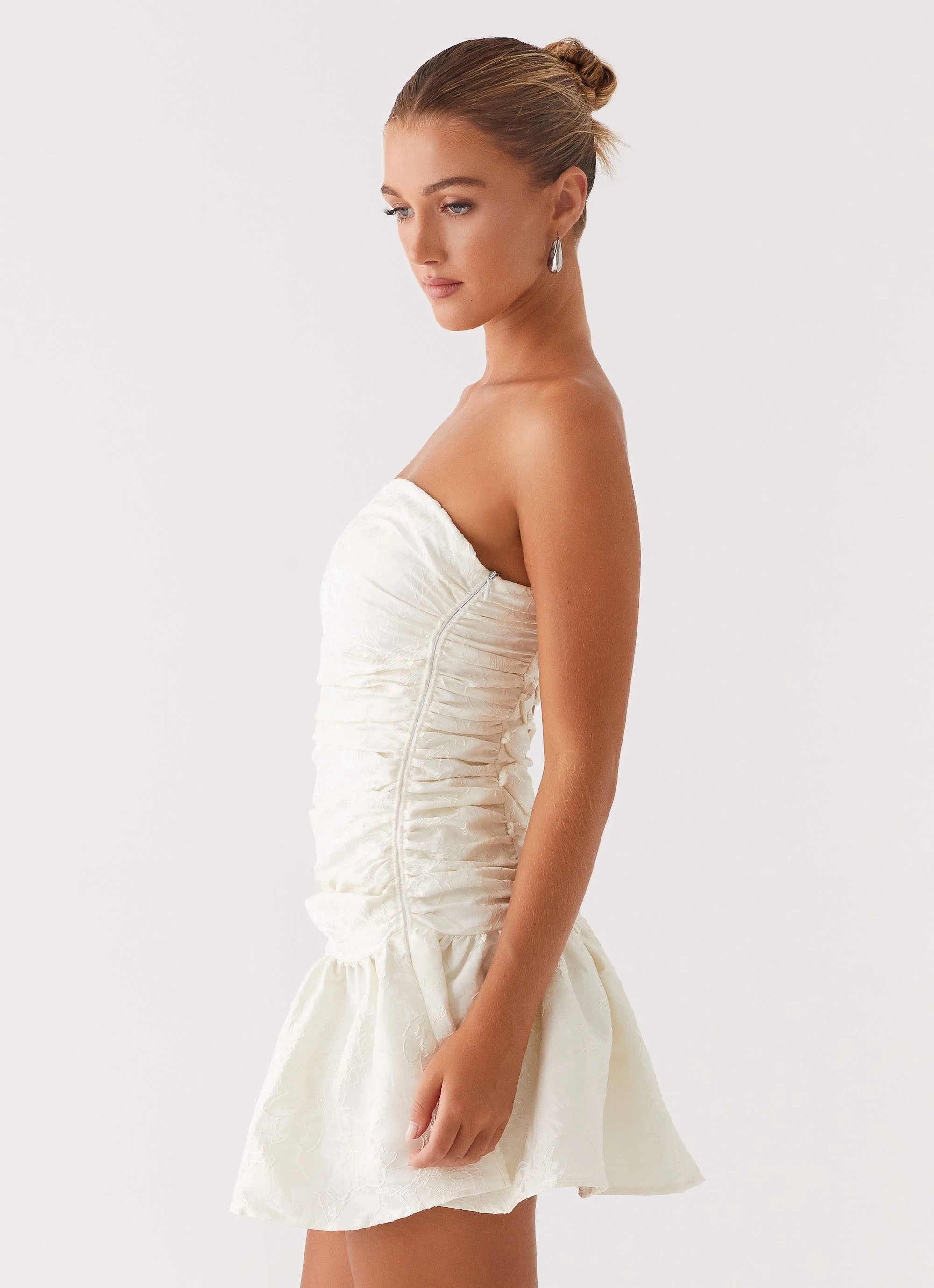 Travel Influence natural fiber Ray Of Light Mini Dress - White