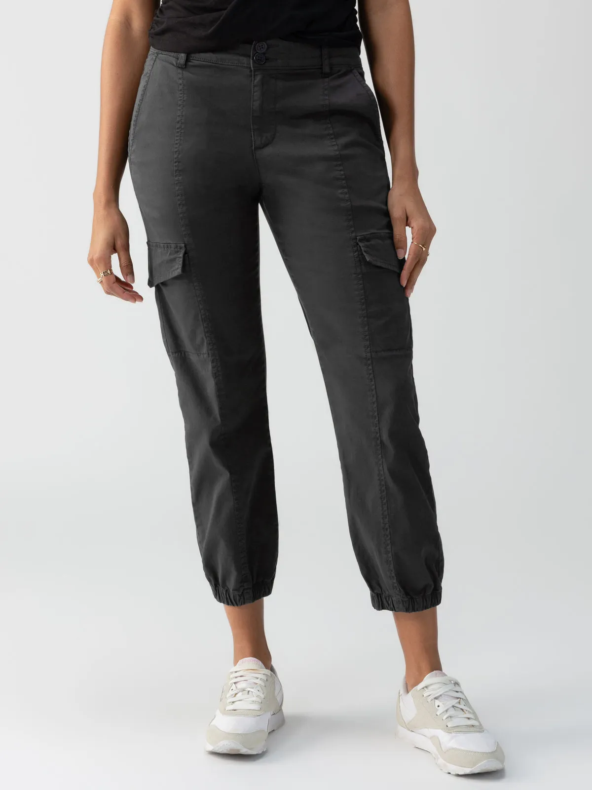 Rebel Standard Rise Pant Obsidian Adjustable Closure