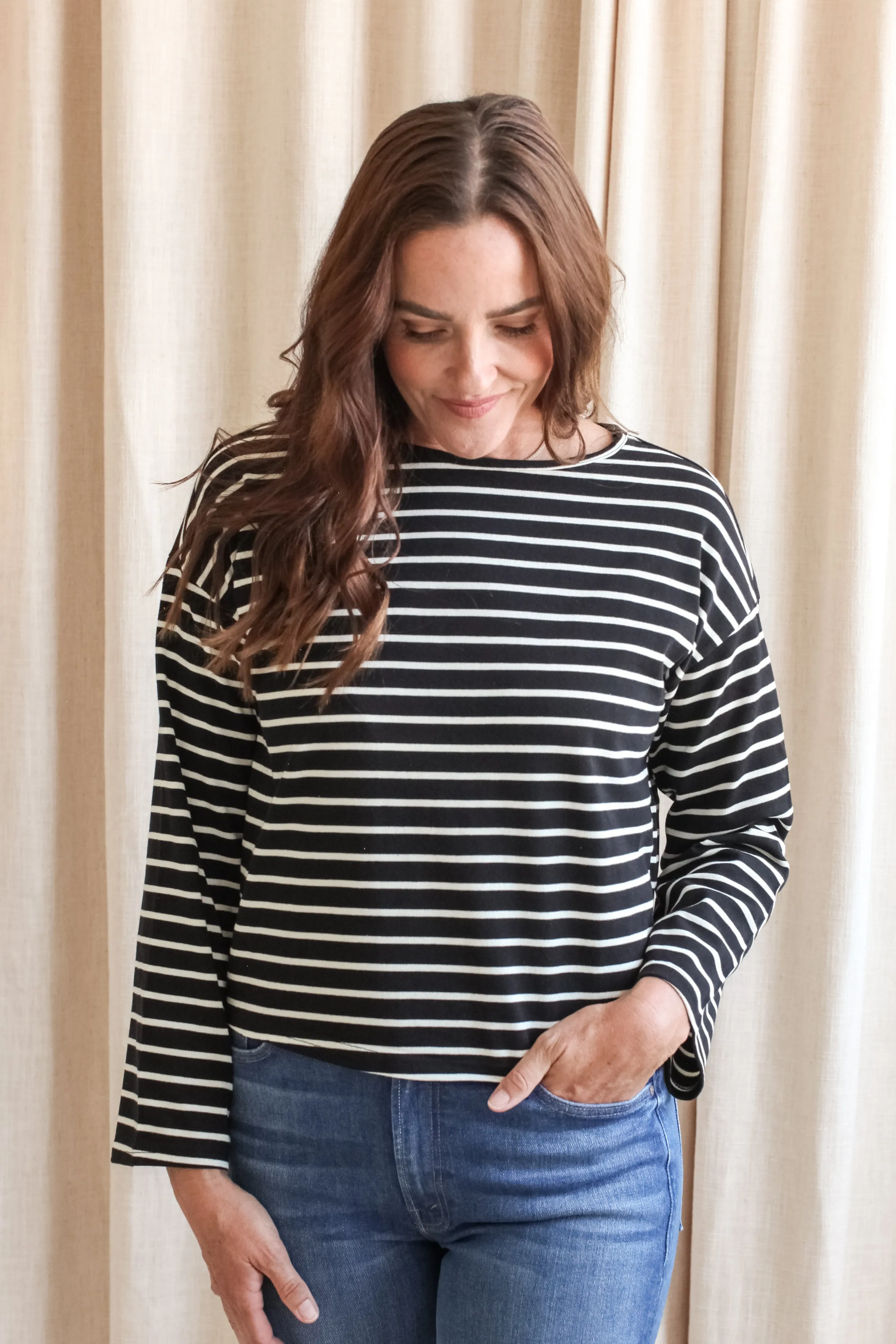 Easy to Wear Shelly Stripe Top- White Stripe