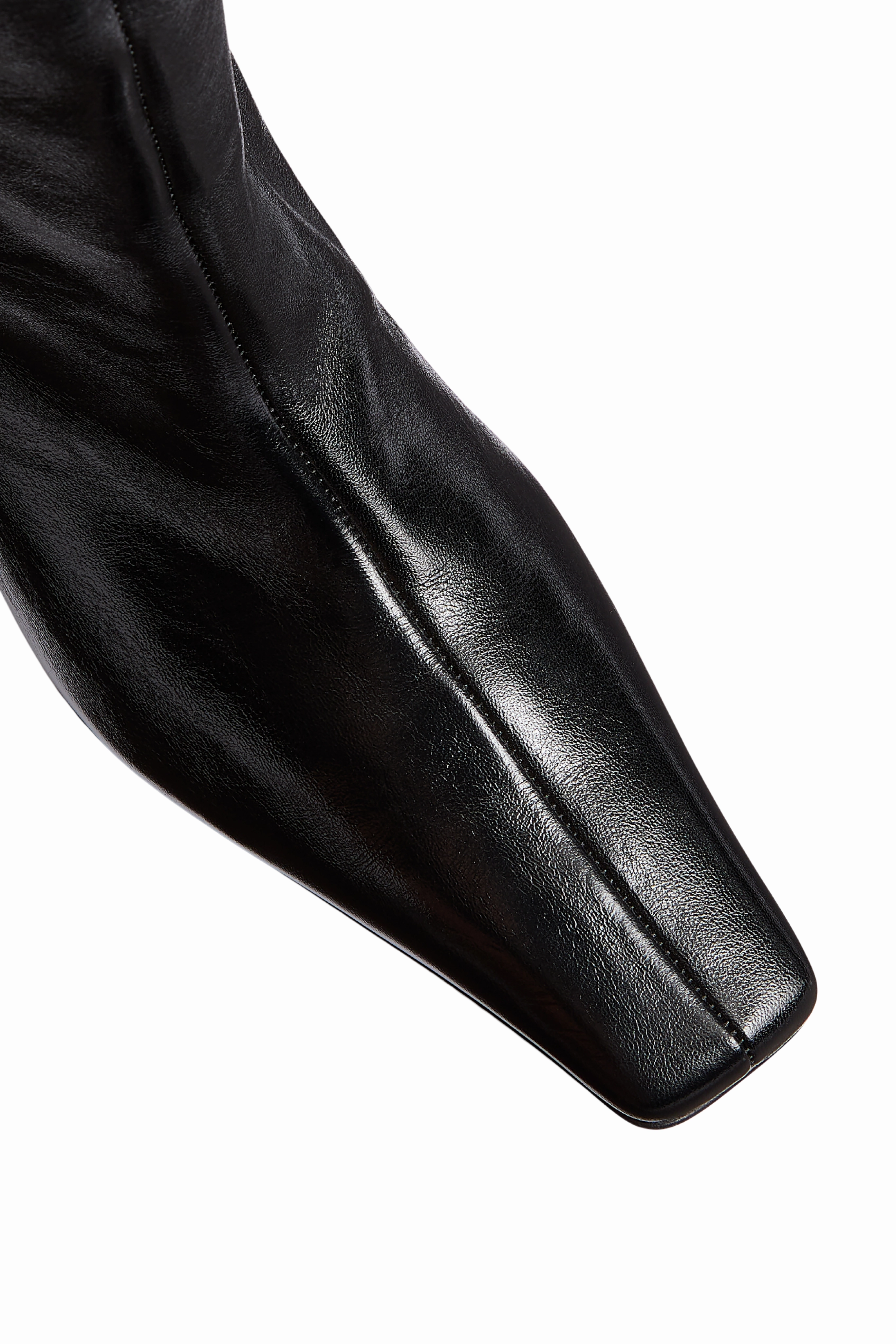 Flowing Design Quick Dry Performance Ona Leather Knee High Boots