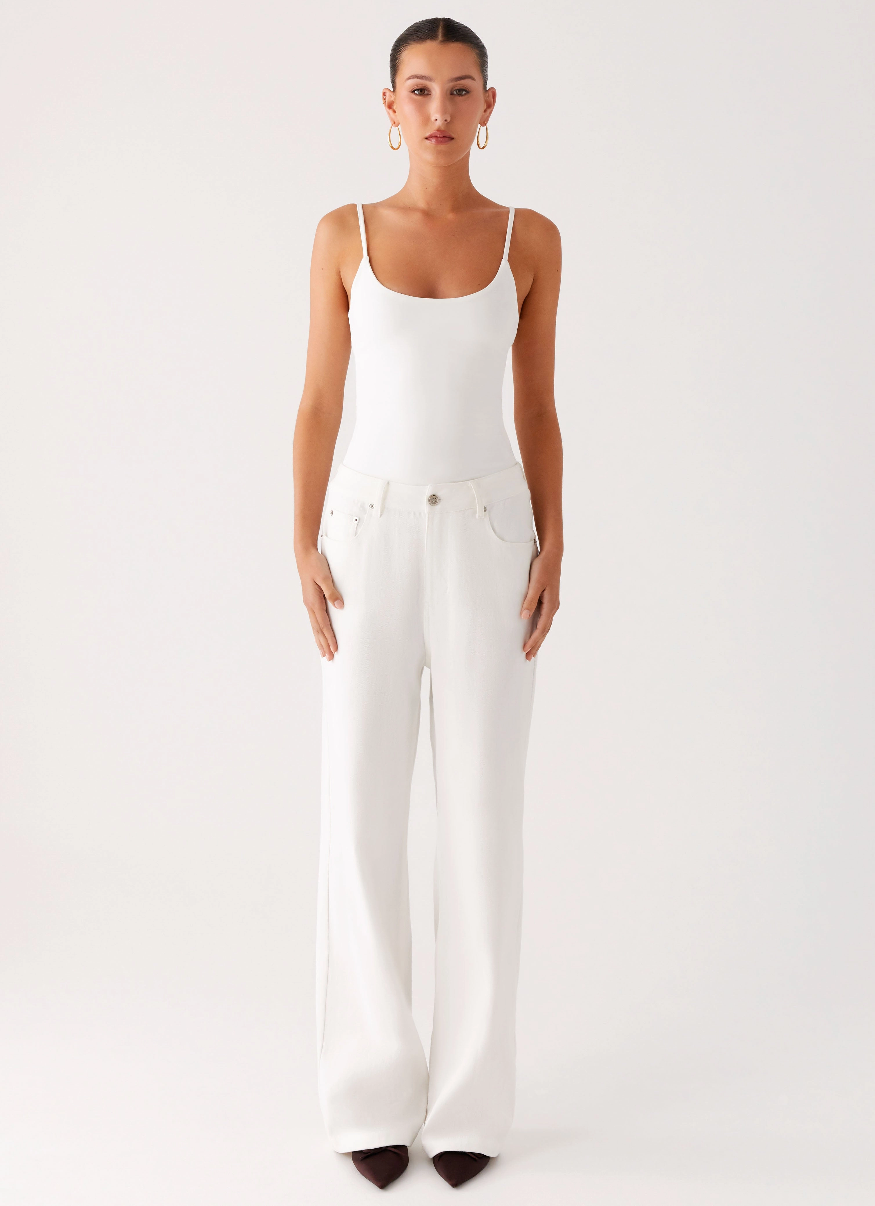 Back Again Straight Leg Denim Jeans - White Road Trip Bold Look Smart Casual Articulated Knee Shape