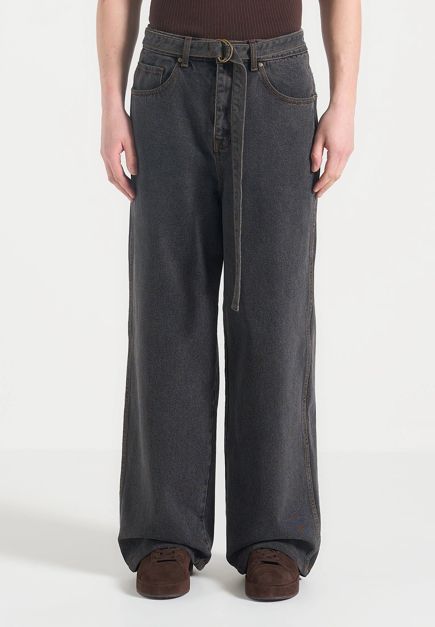 Comfortable Waistband Adam -  Wide Leg Belted Jeans - Black Wash