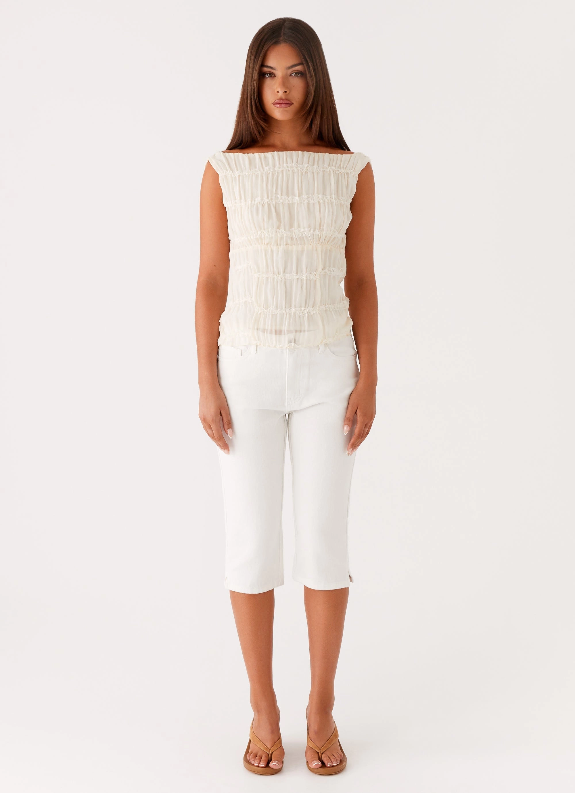 Reinforced Stitching High Quality Classic Wear Earthy Rocco Denim Capri Pants - Off White