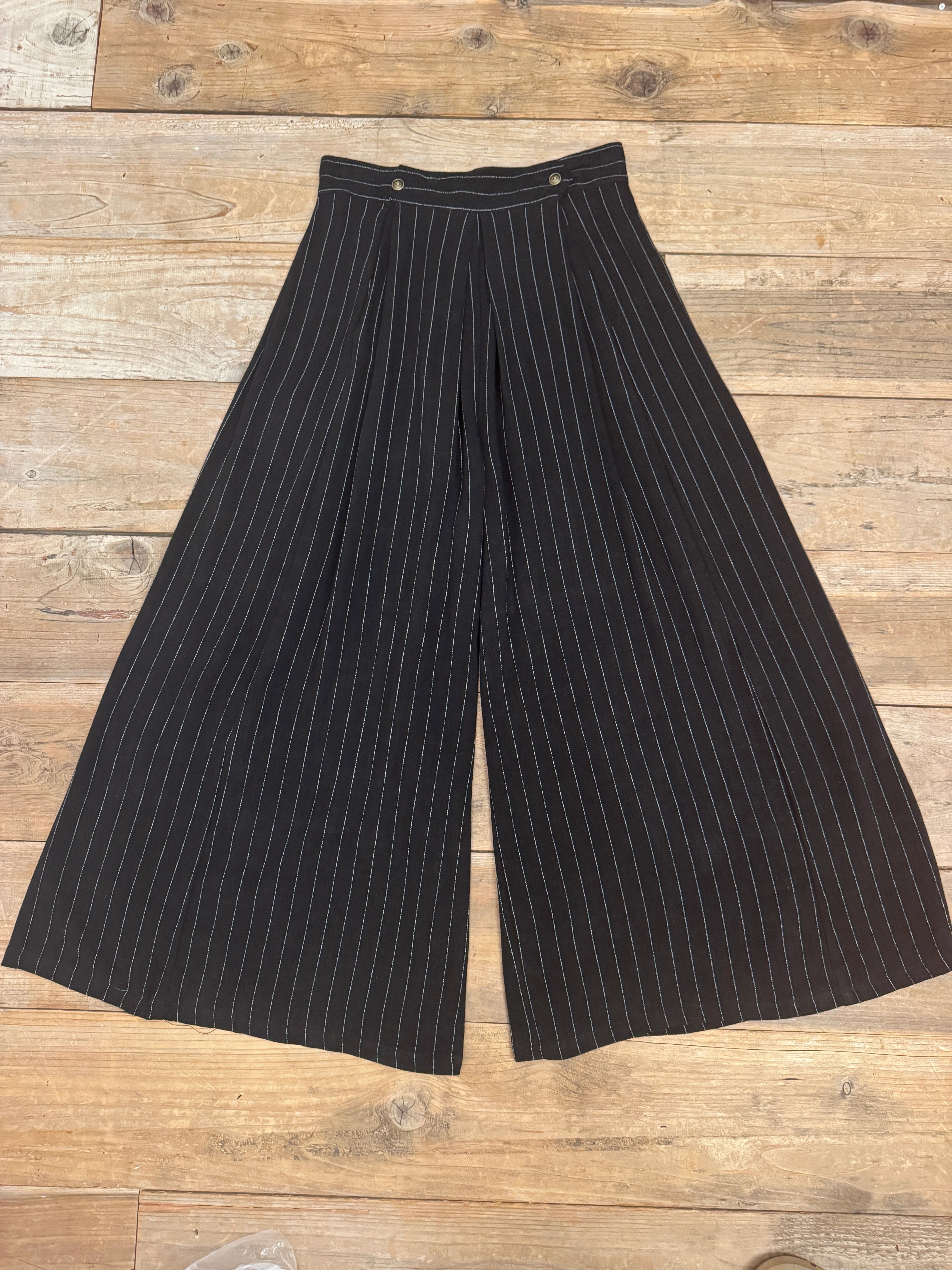 Rue Pants in Black Linen PinStripe Decorative stitching
