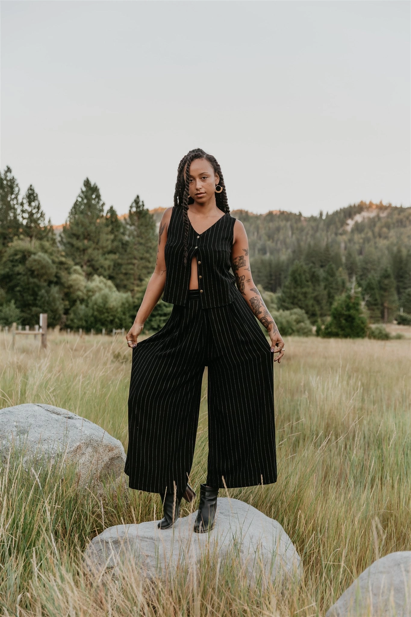 Rue Pants in Black Linen PinStripe Everyday Flex Tangle Free Cuffs