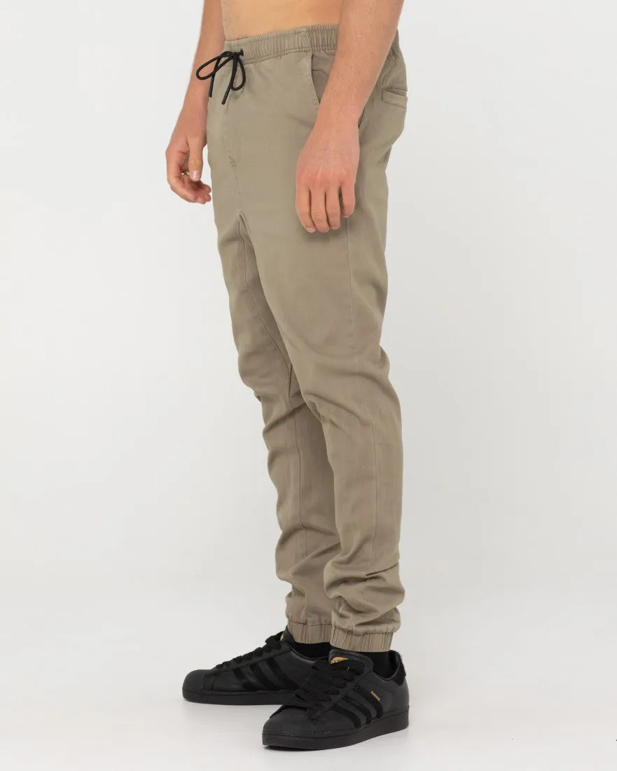 Rusty Hook Out Elastic Pant - Vintage Khaki