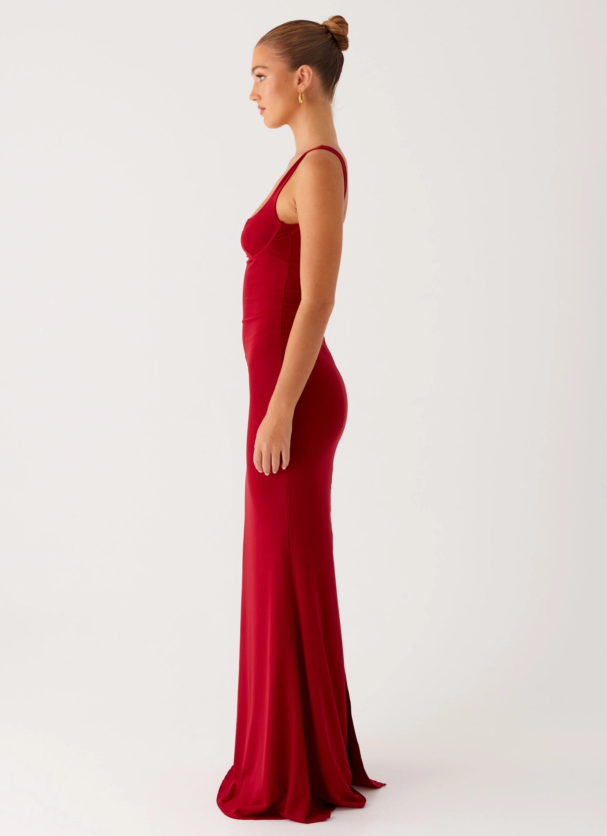 Flowy Layers Safiya Maxi Dress - Maroon