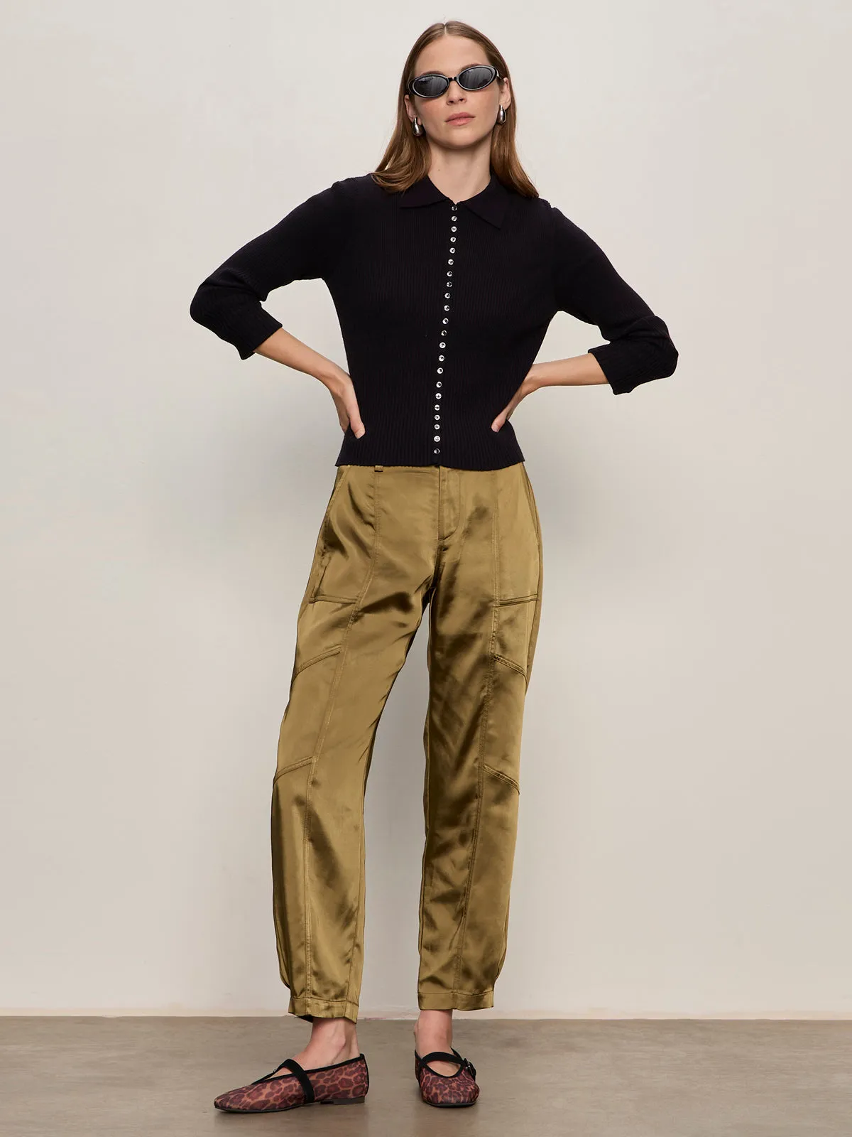 Packable design Sahara Satin Tapered Pant Dirty Martini