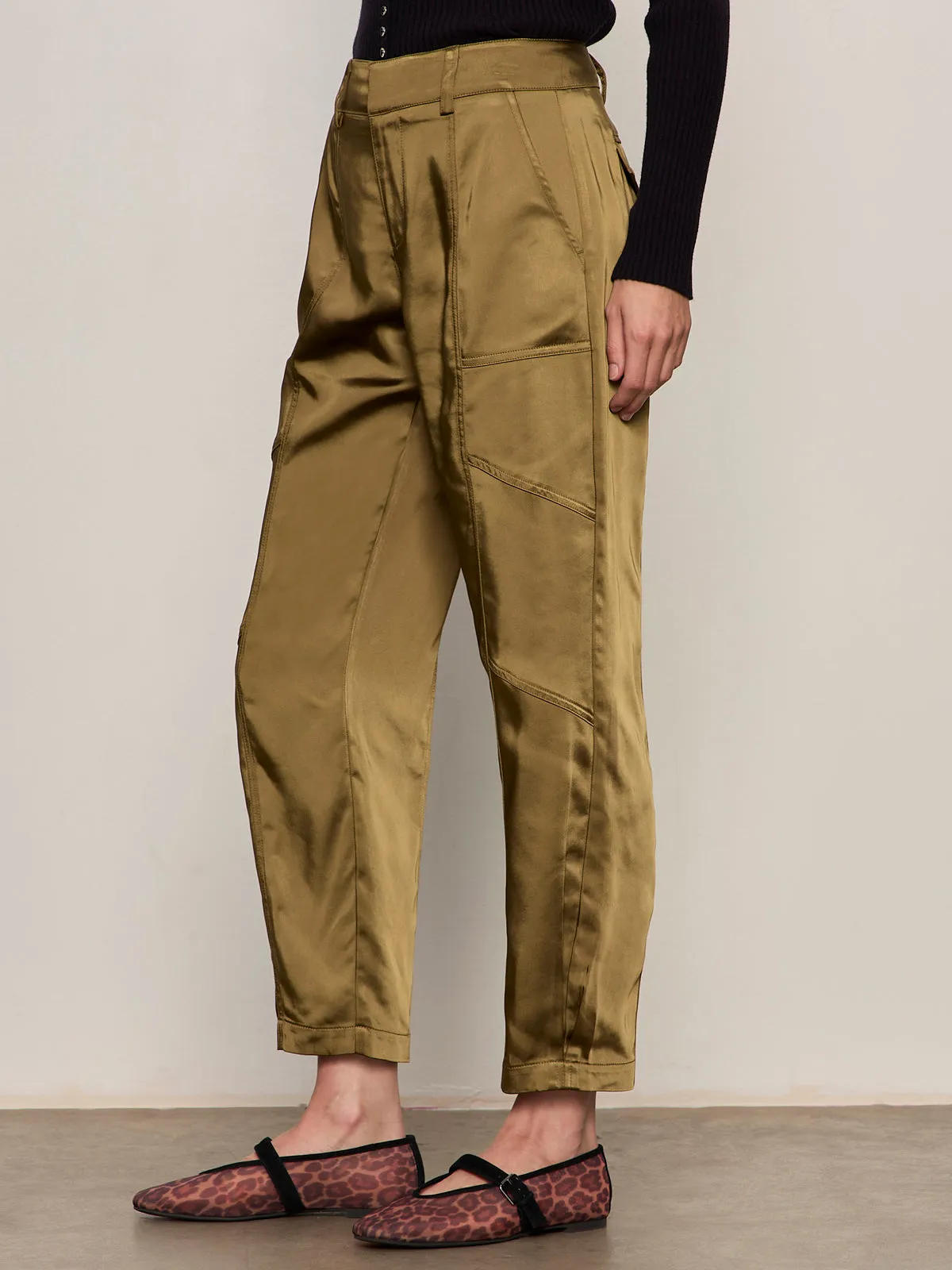 Sahara Satin Tapered Pant Dirty Martini Warm Fit