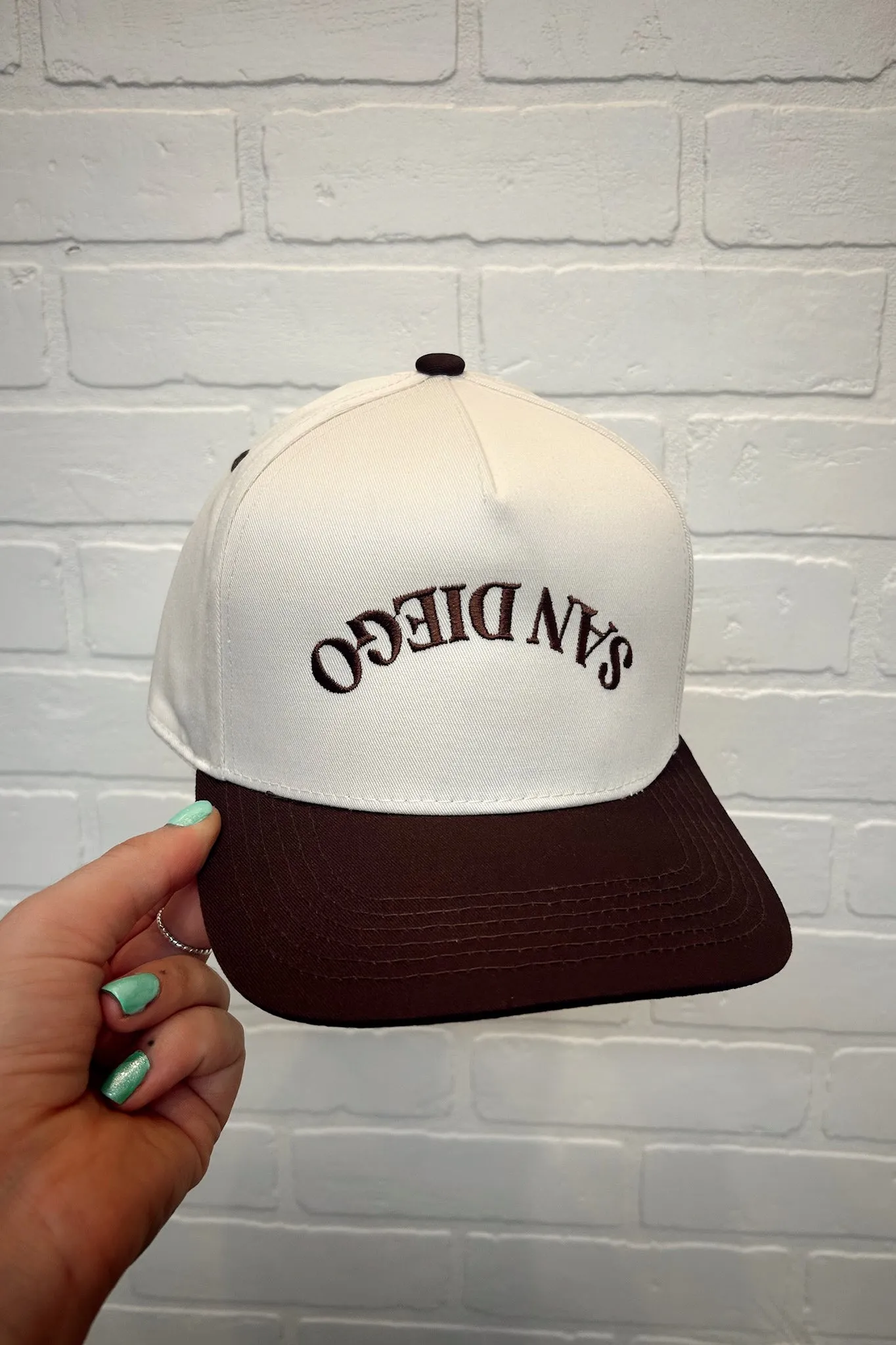 MultipanelLayout ZipClosure San Diego Upside Down Trucker Hat