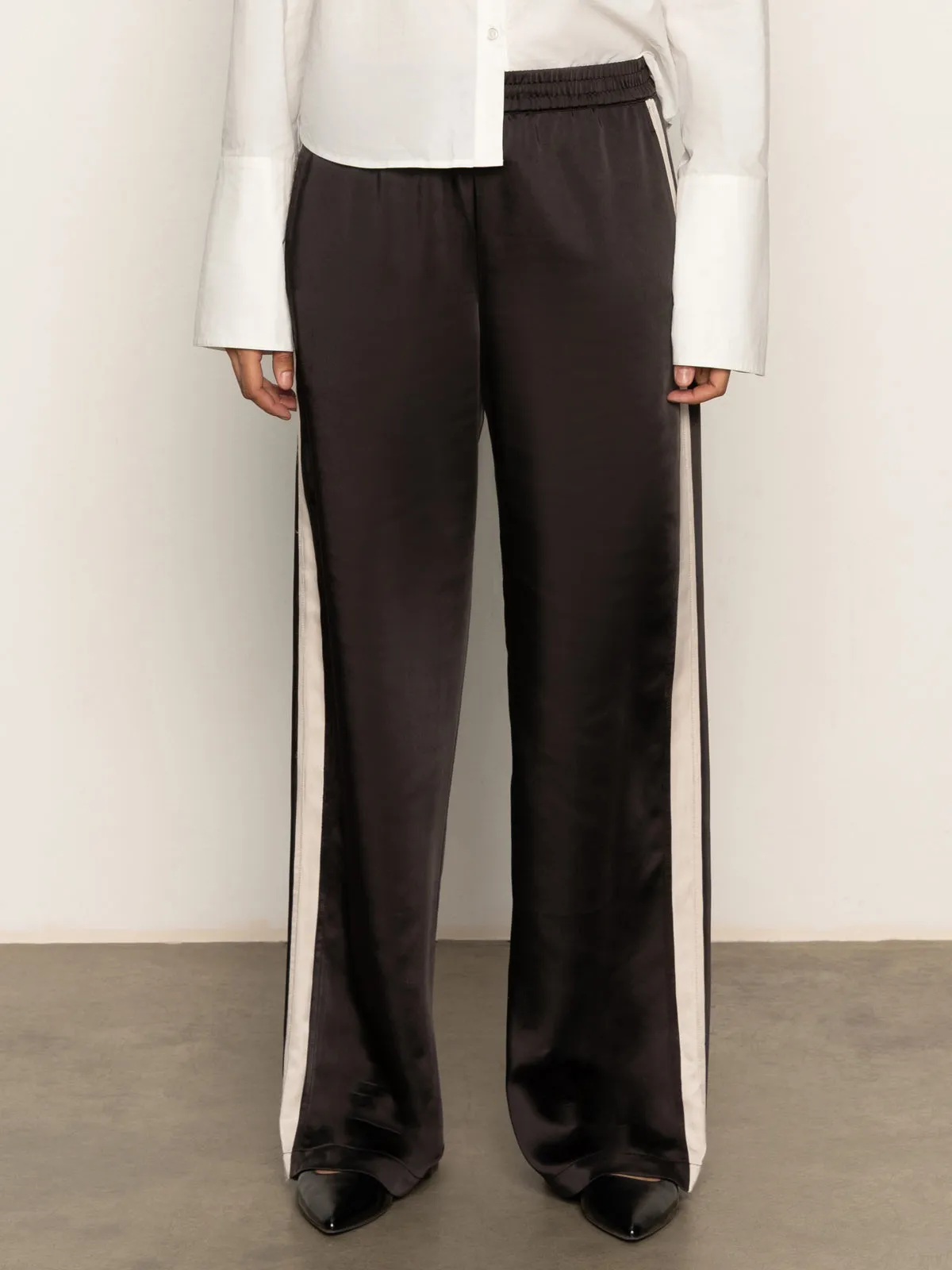 Elastic waist Comfort Layer Satin Track Pant Black