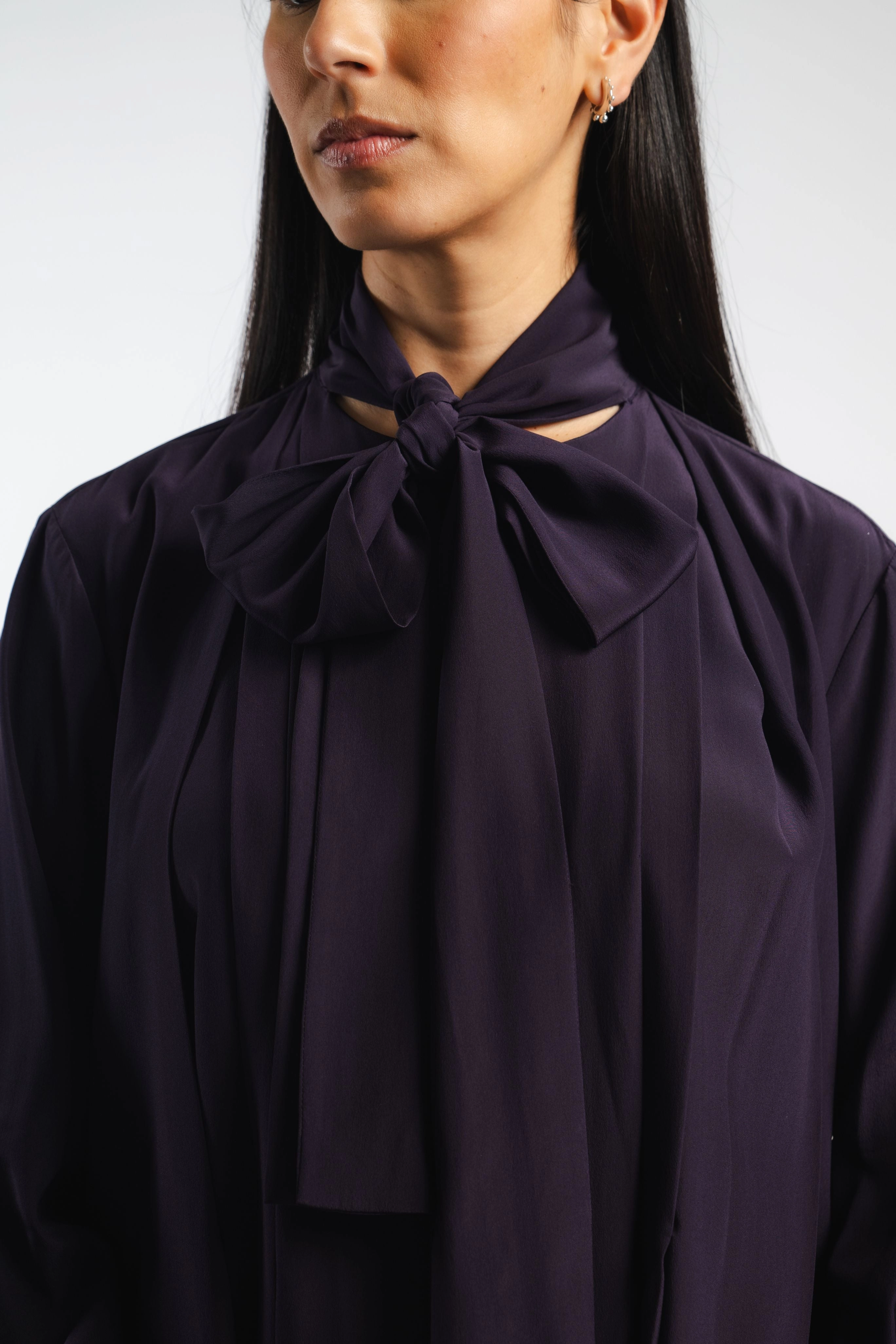 Cozy Fit City-Style Scarf Tie Dress