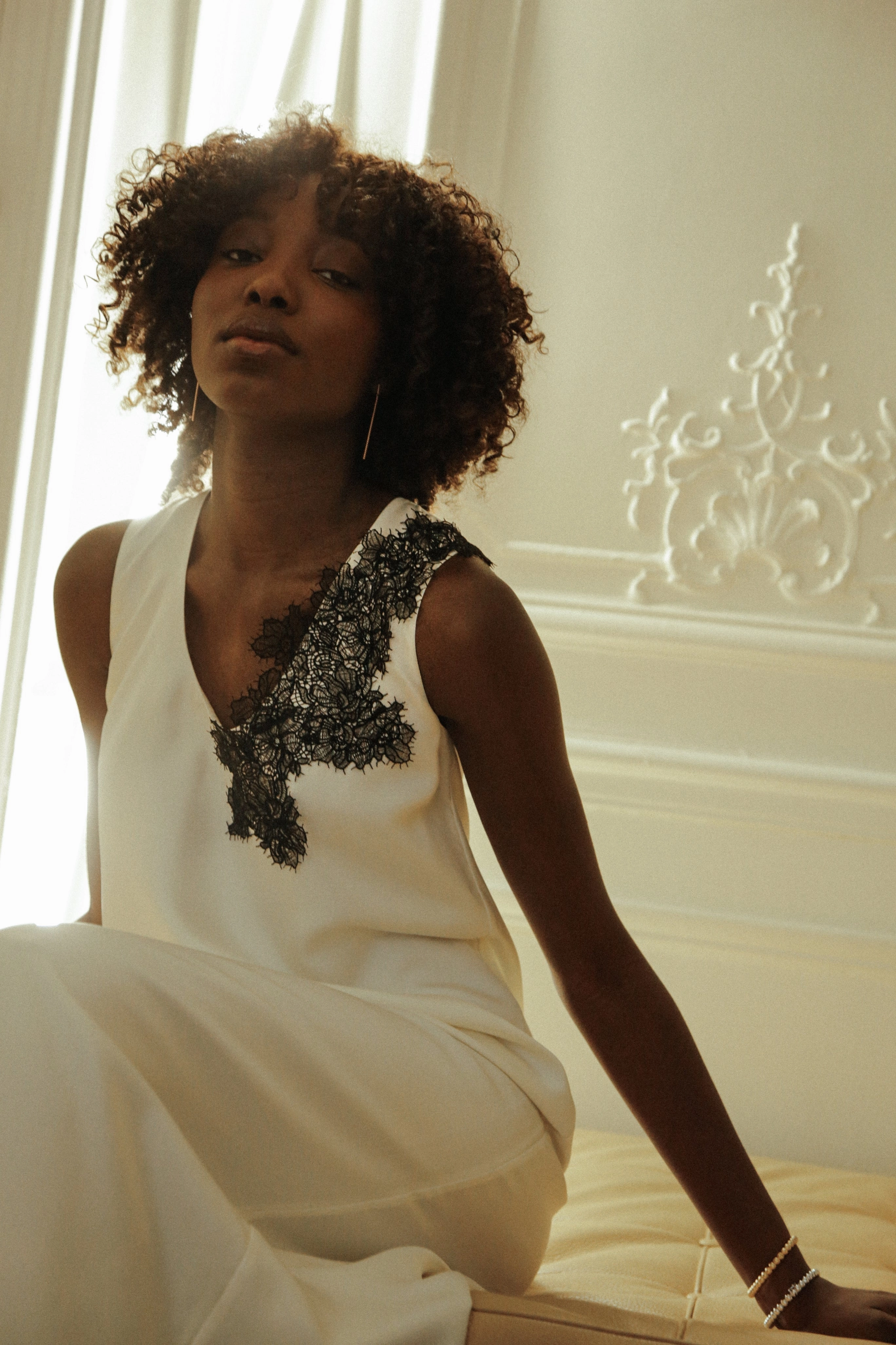 Scoop-Neck Silk Lace Dress Elegant formal outfit