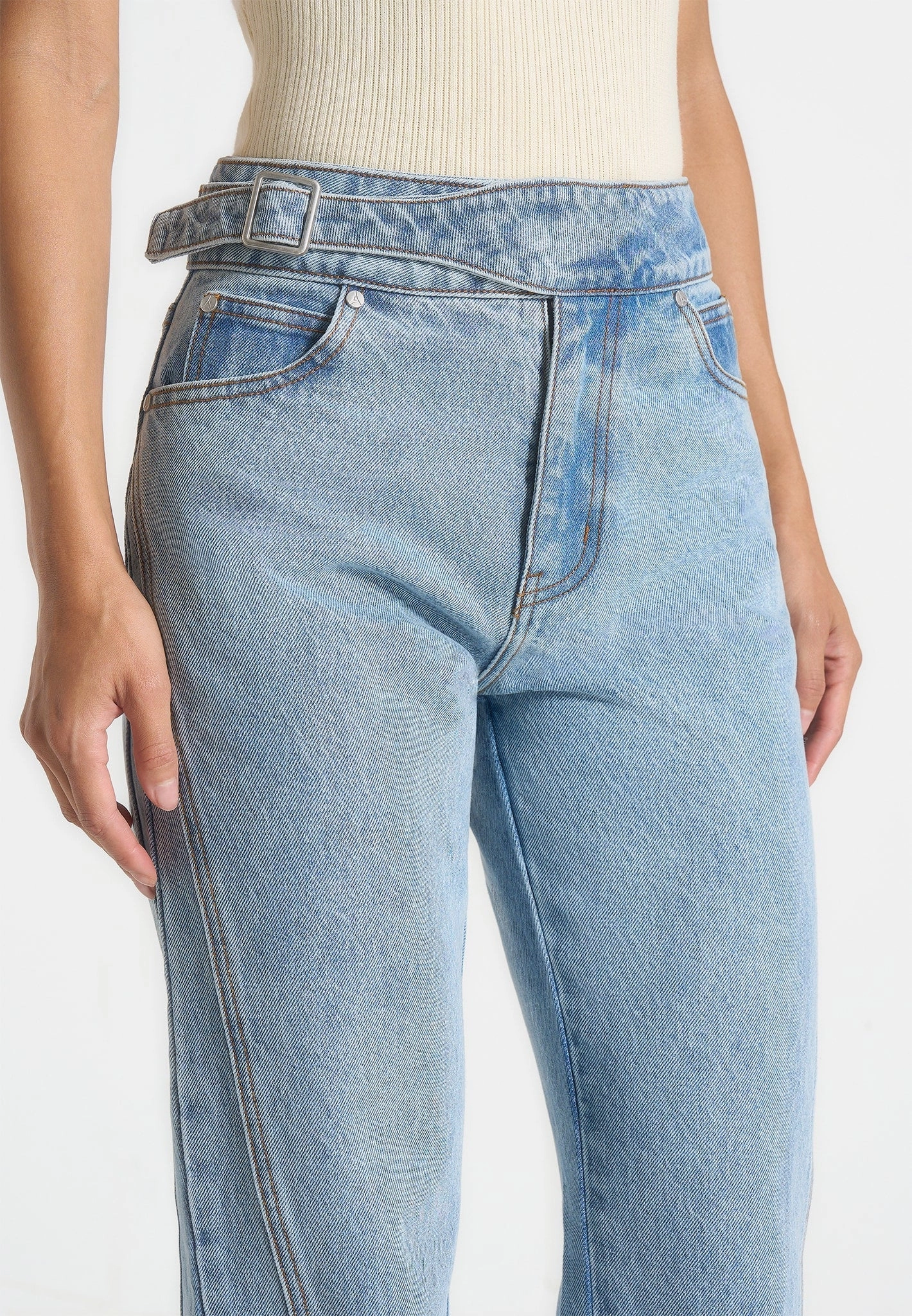 Loane - Twist Leg Boyfriend Jeans With Waist Adjuster - Mid Blue Unisex Wear Artist Vibe Trend Setter Chill Outfit