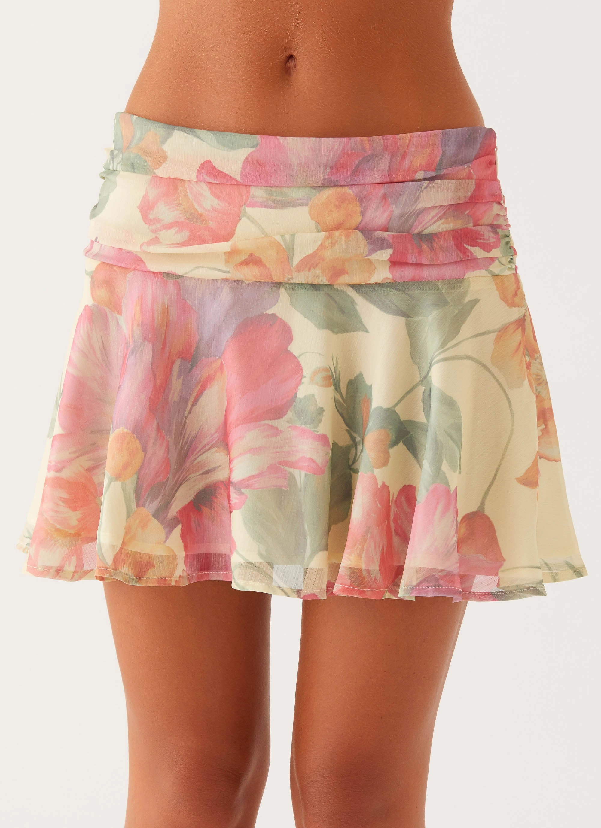 Chemistry Low Rise Mini Skirt - Yellow Peony Outfit Game