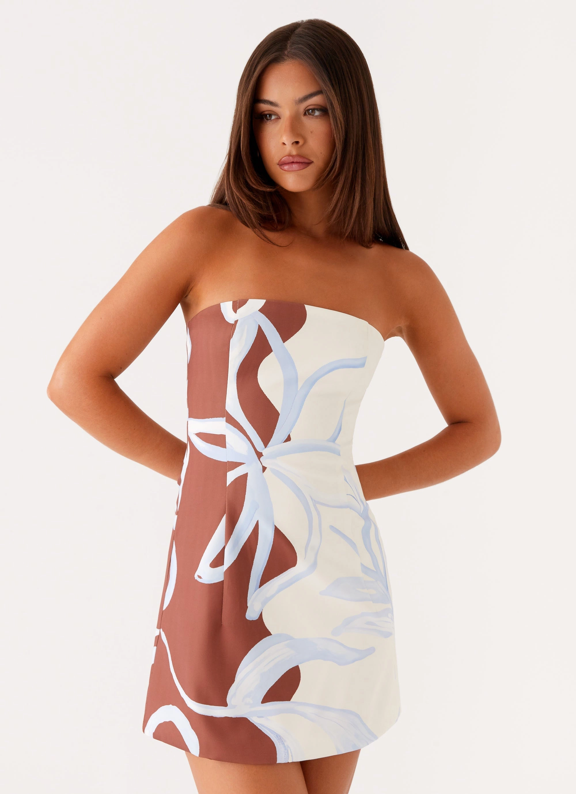 Polished Form Denby Strapless Mini Dress - Bloom Wave Print
