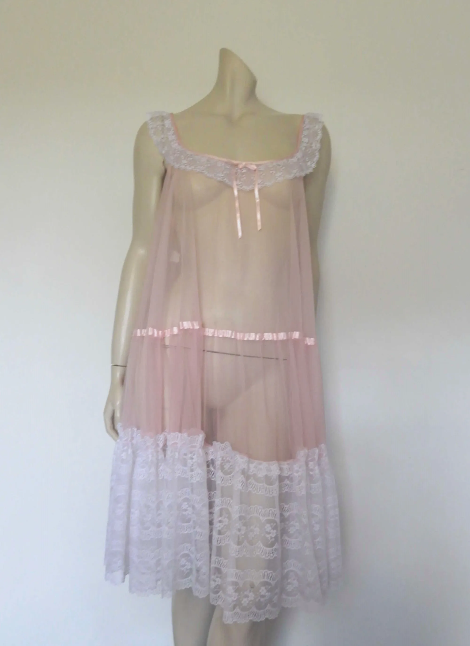 Sheer Pink Nightgown With Lace Ruffle - M