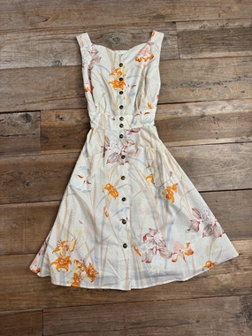 Sheet Dress in One of a Kind in Medium Breezy Fit Layered Design