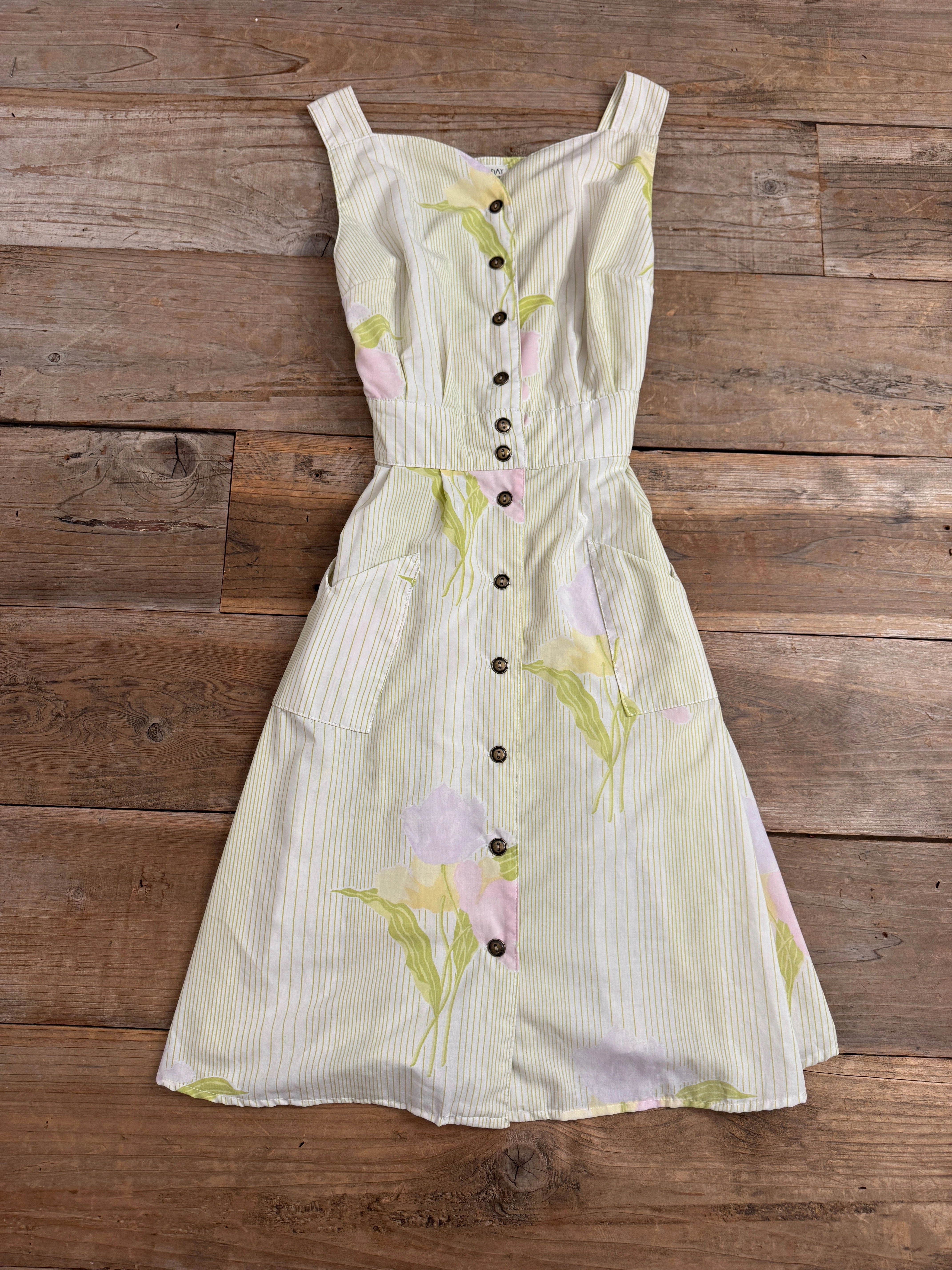 Sheet Dress in One of a Kind in Medium Open-back Anti-bacterial