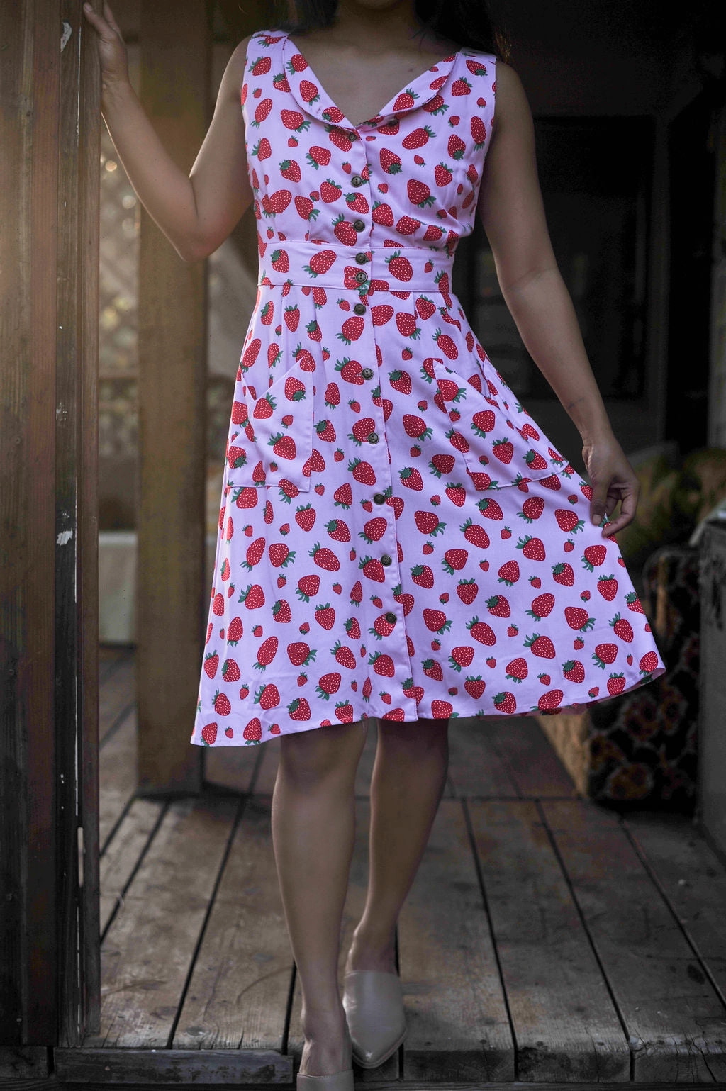 Sheet Dress in Strawberry Cotton Trendy Everyday Smart Pairing