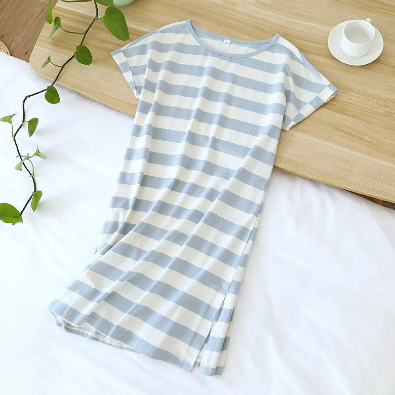 Short-Sleeved Striped Nightgowns