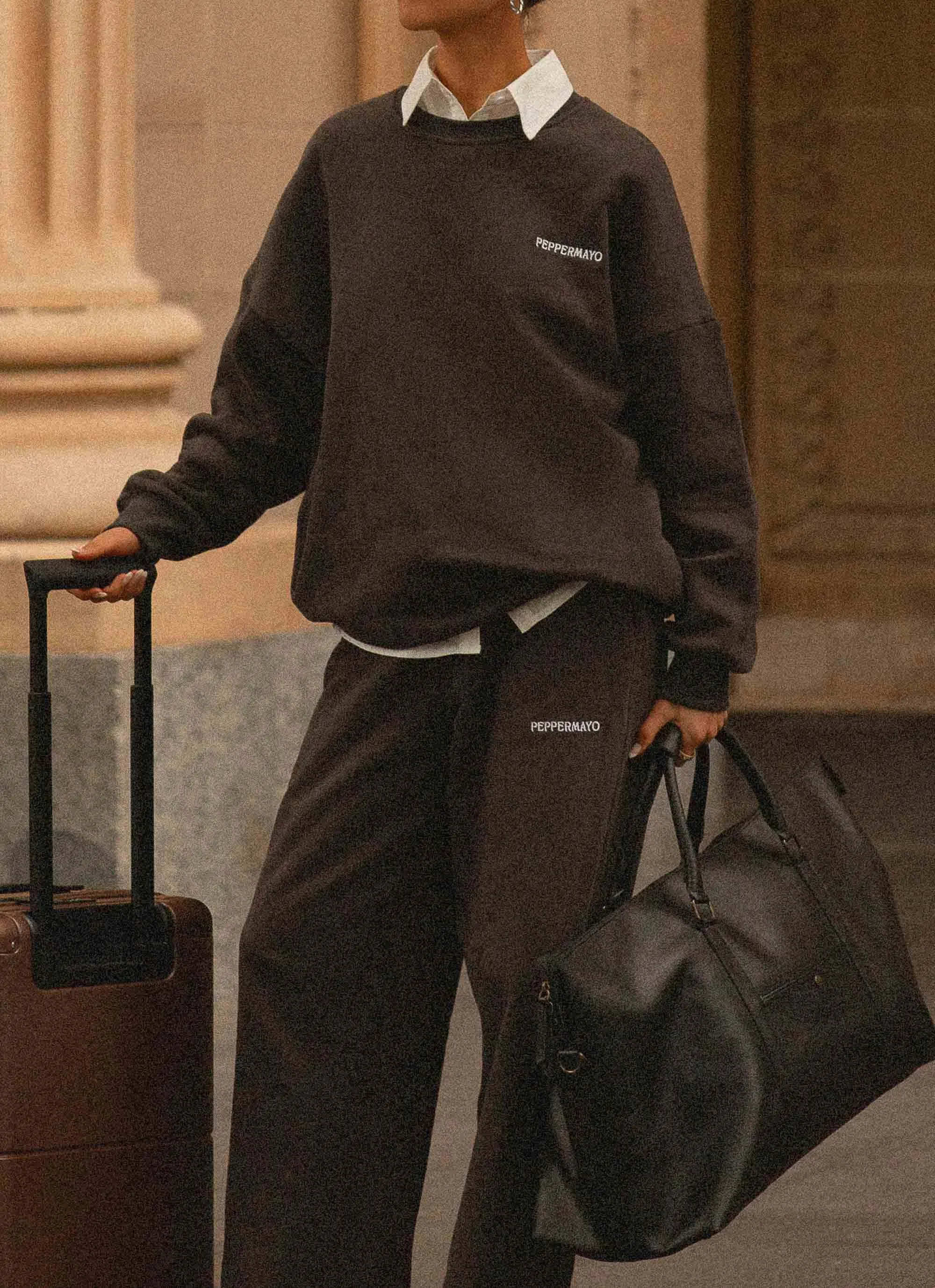 Casual Chic Look Signature Sweatpants - Charcoal