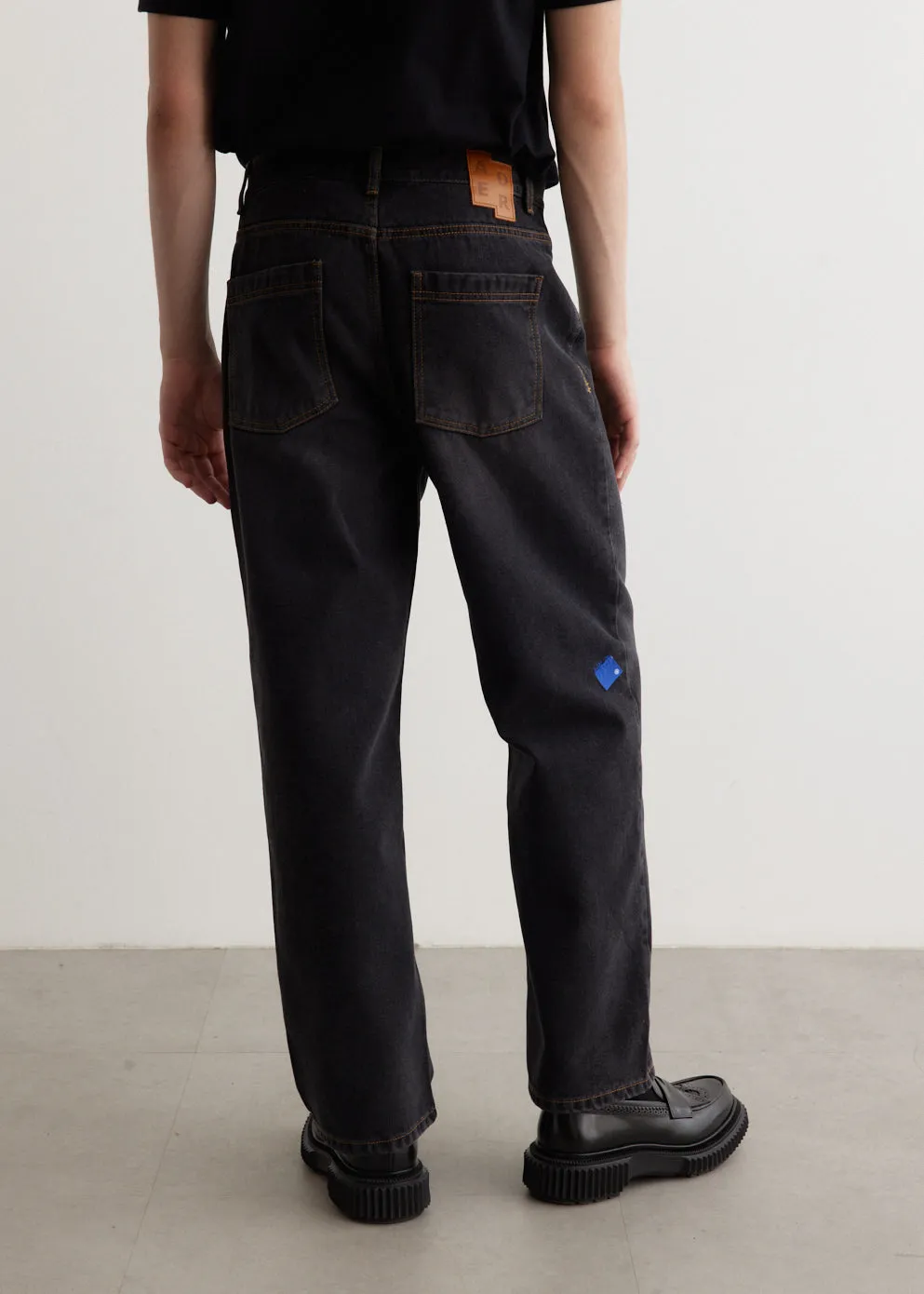 Significant Oversized Straight Fit Jeans
