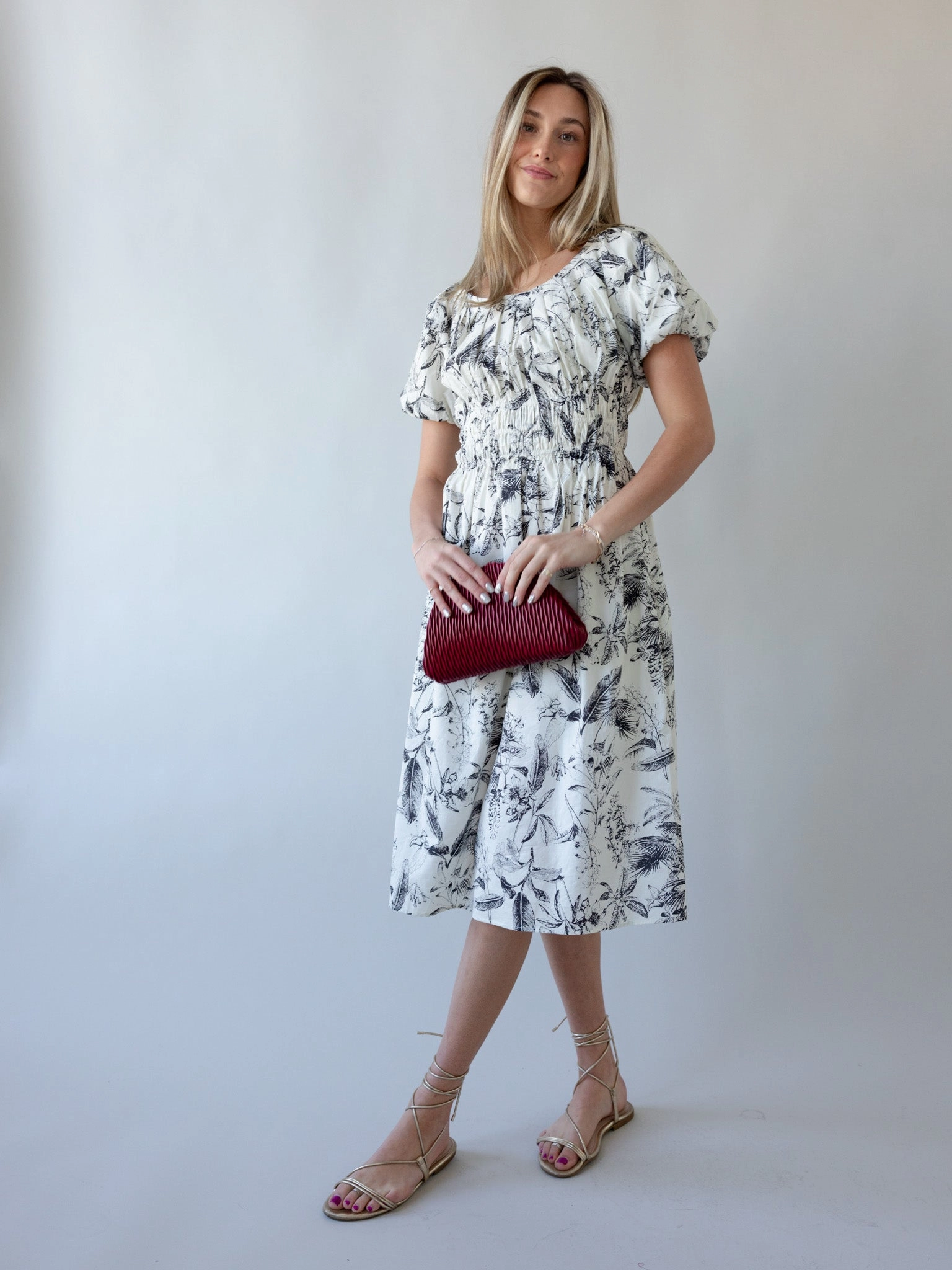 Simone Floral Dress Soft Volume Simple Texture