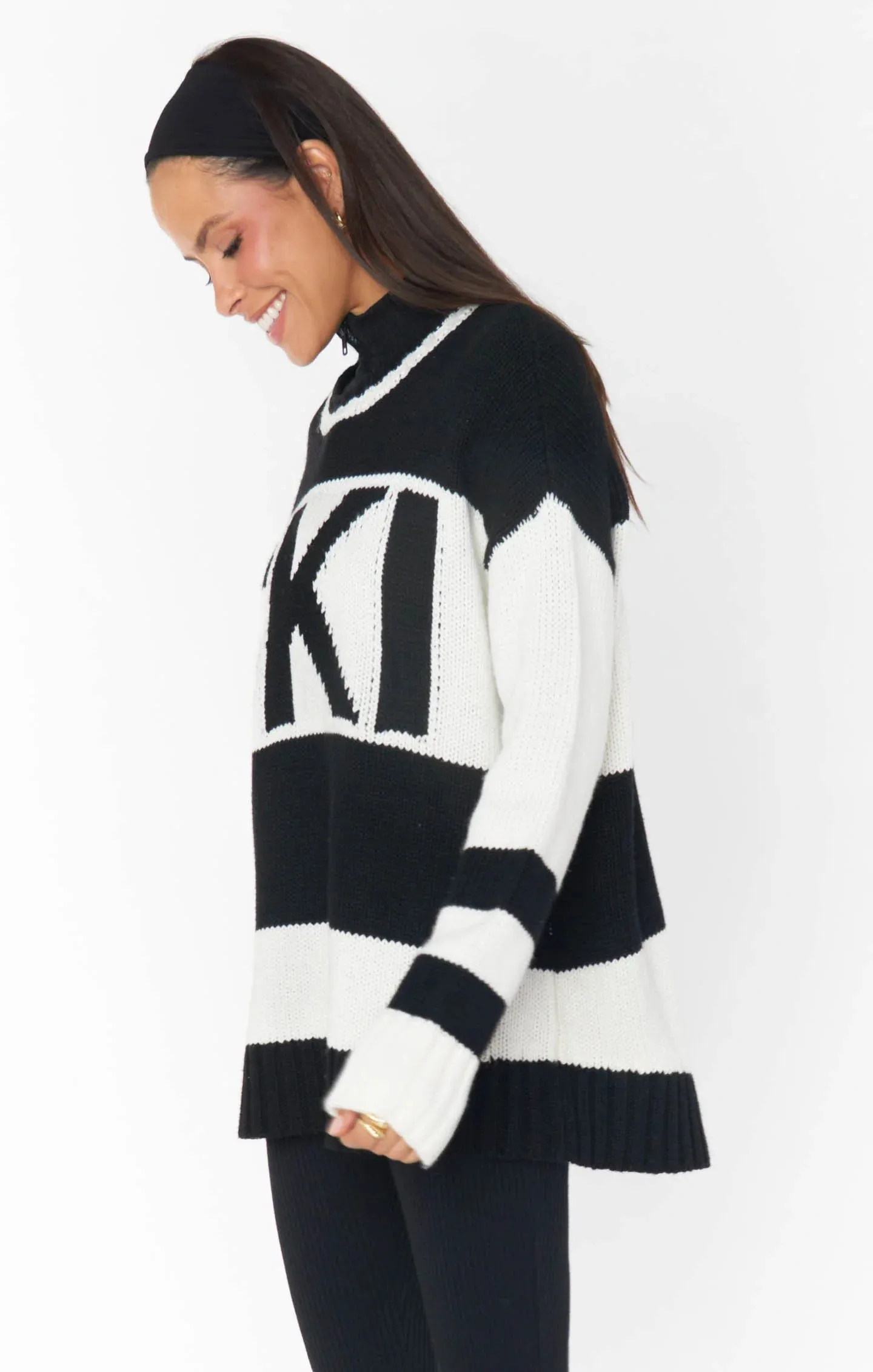 Ski In Sweater Black
