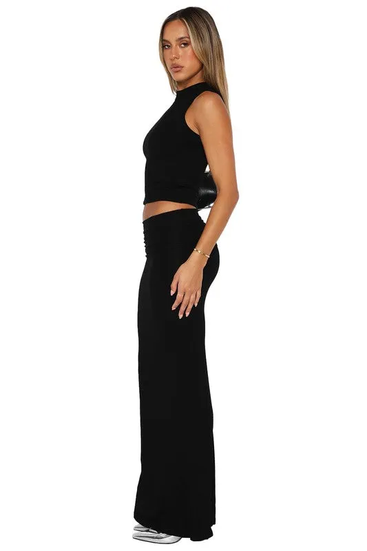 sleeveless round neckline and long maxi skirt set