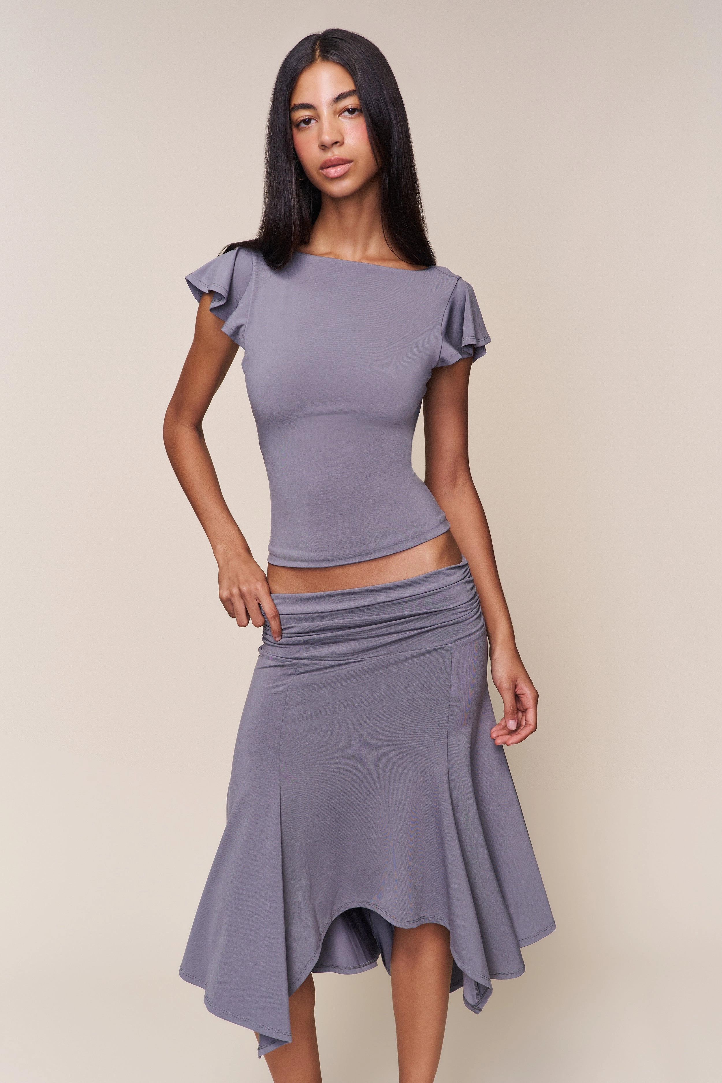 Balanced Outfit Stretchable Waist Soffiano Skirt