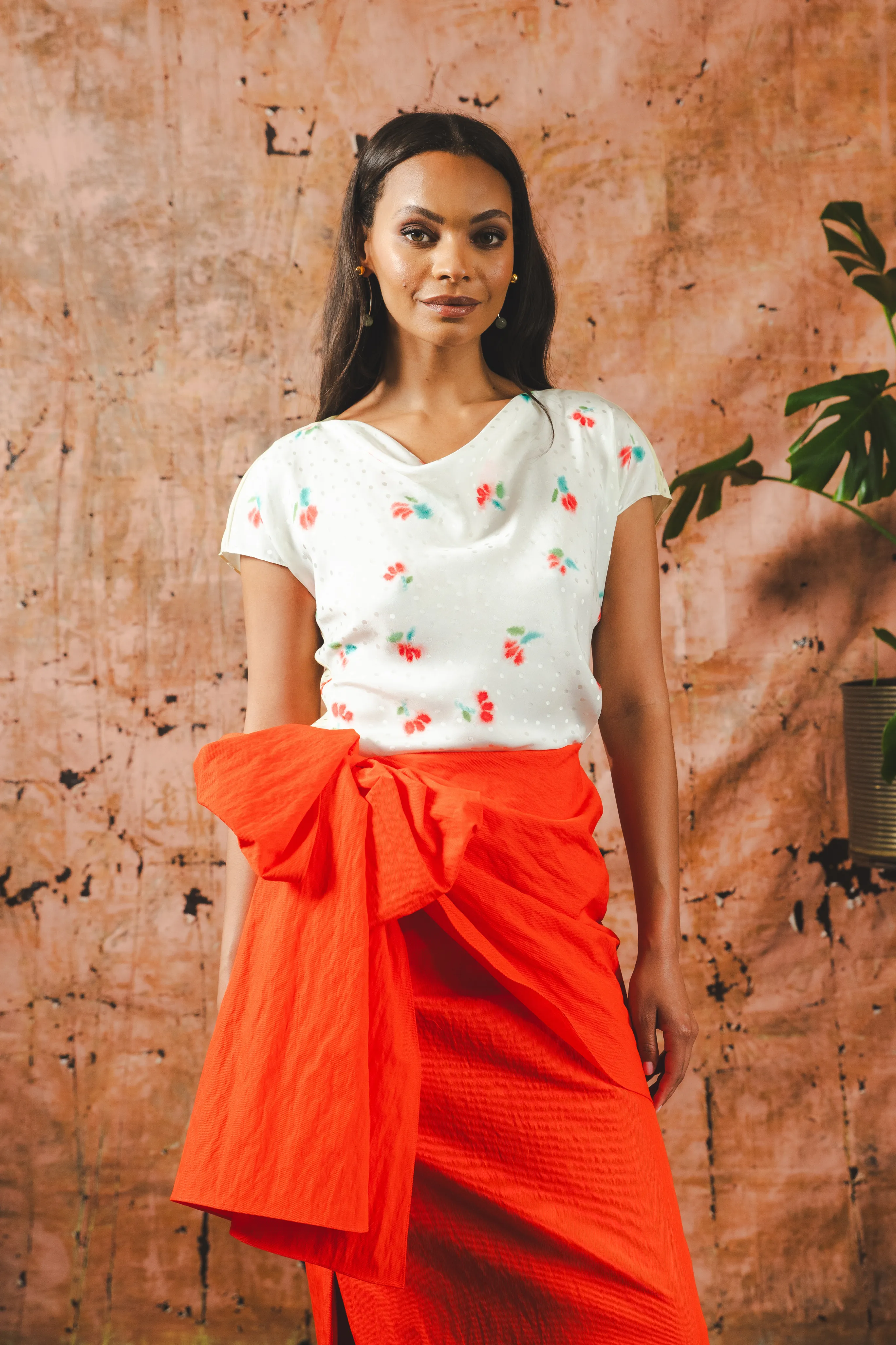 Draped V Tee MultiDirectionalStretch