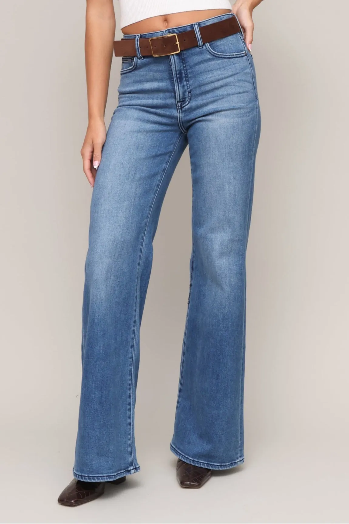 Happi Comfort Straight Tailored Silhouette