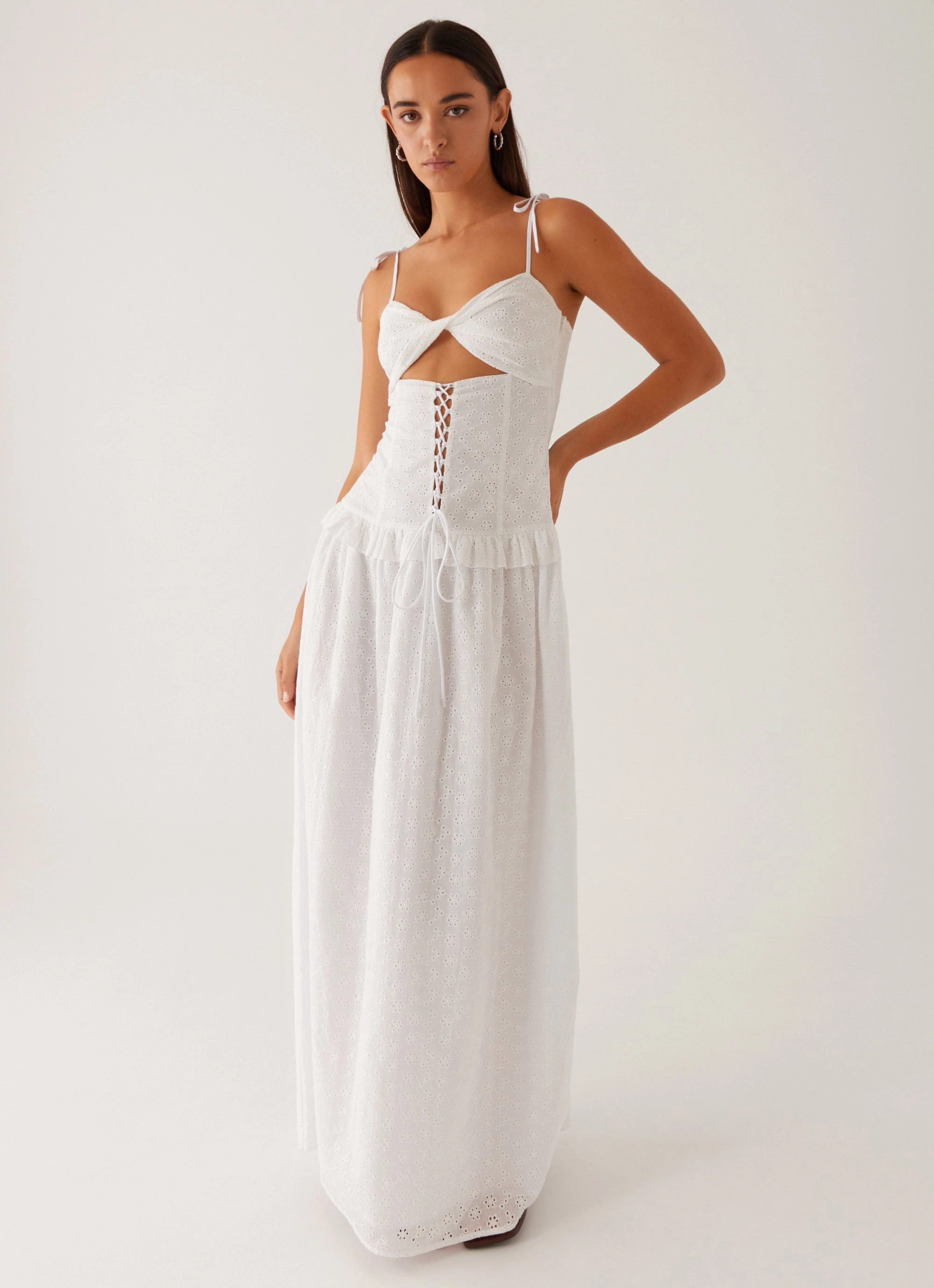 Chic and Flattering packable Reveria Twist Maxi Dress - Ivory