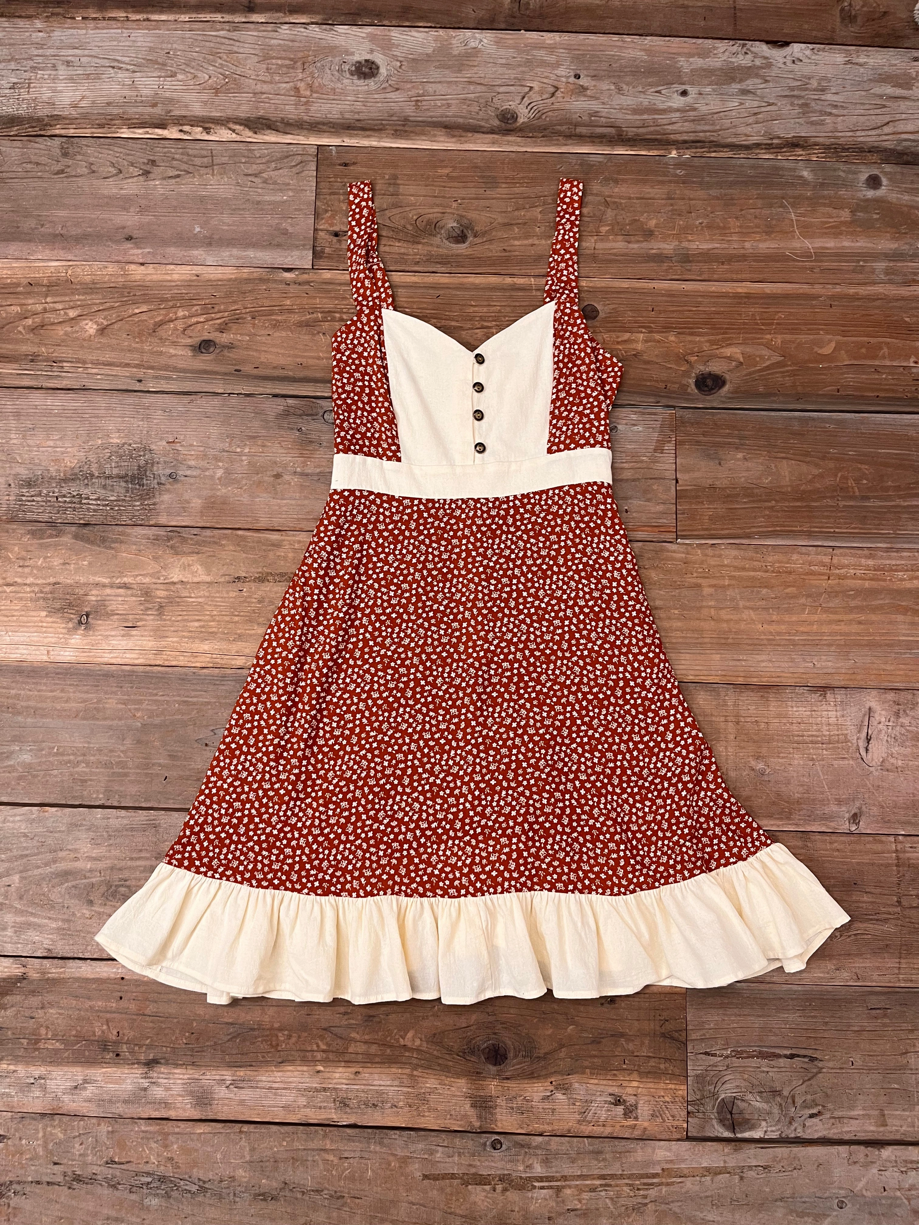 Smooth Texture Slimming Shape Gemma Dress in Rust Floral and Oat