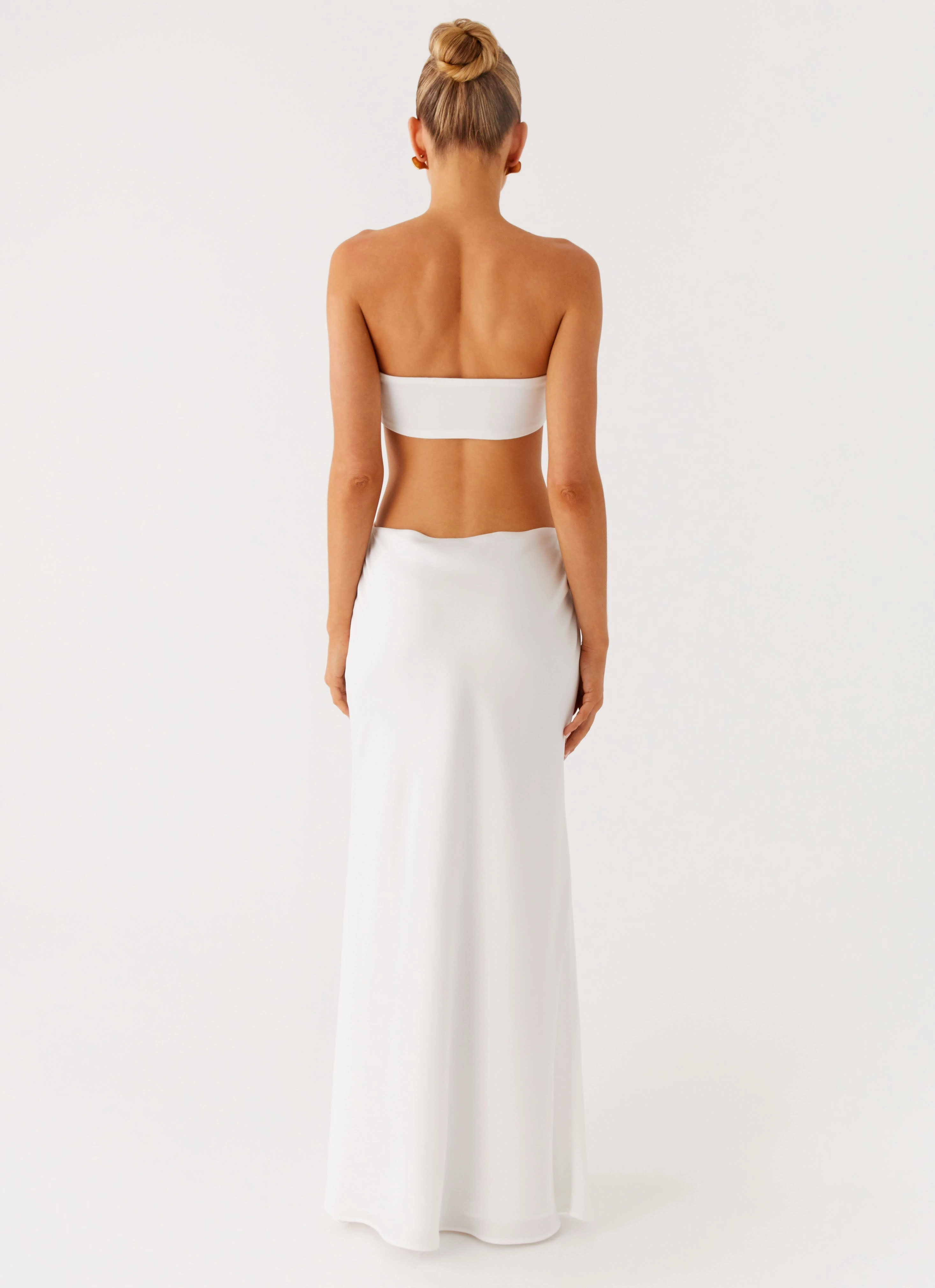 Flexible Fabric Feminine Design Kiss Me Cut Out Maxi - Ivory