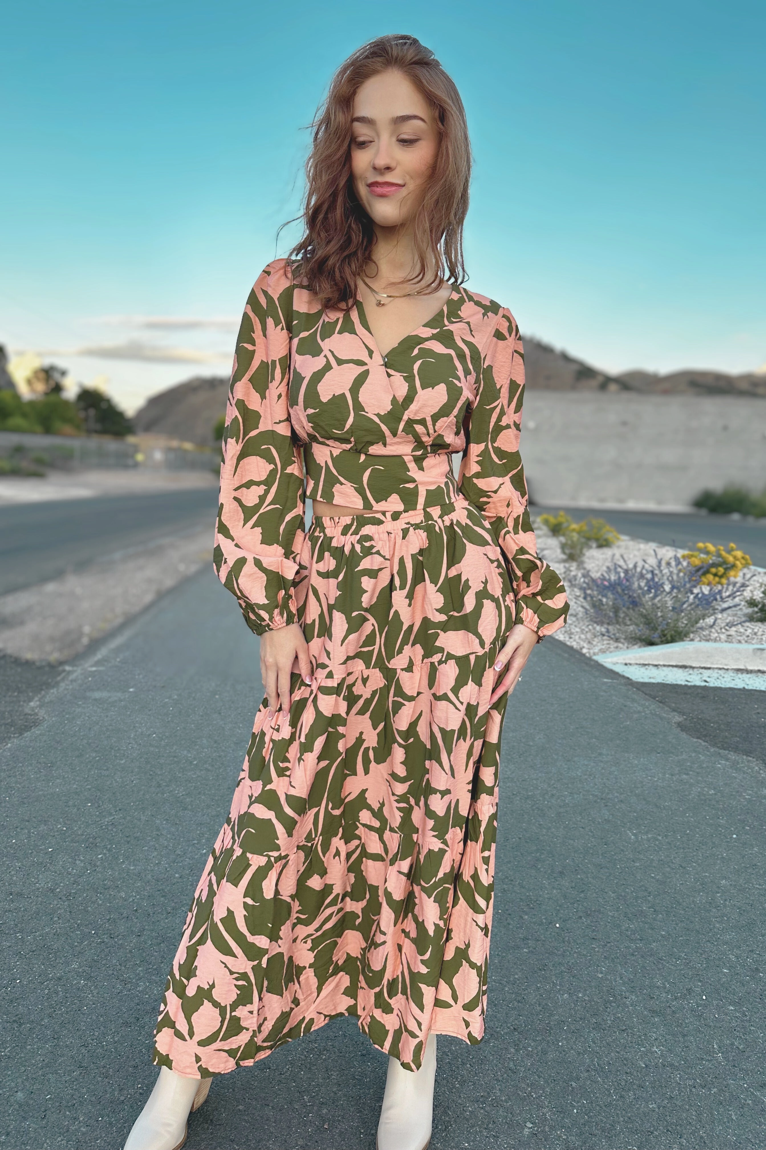Stop and Stare Skirt Smooth Layer Plus size option