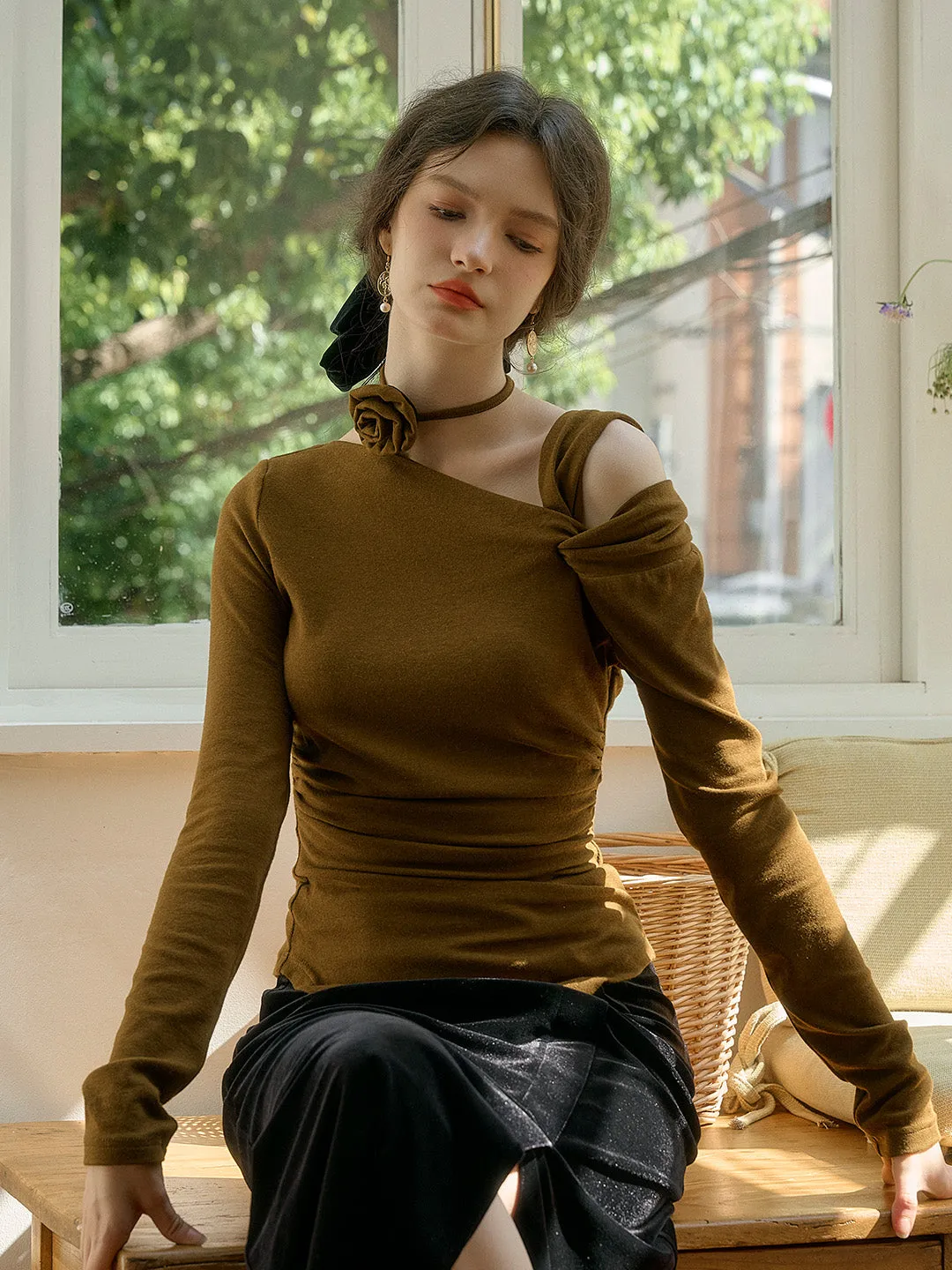 Paulina Tailored Off-Shoulder Knotted Top (with Rose Choker) Everyday Look